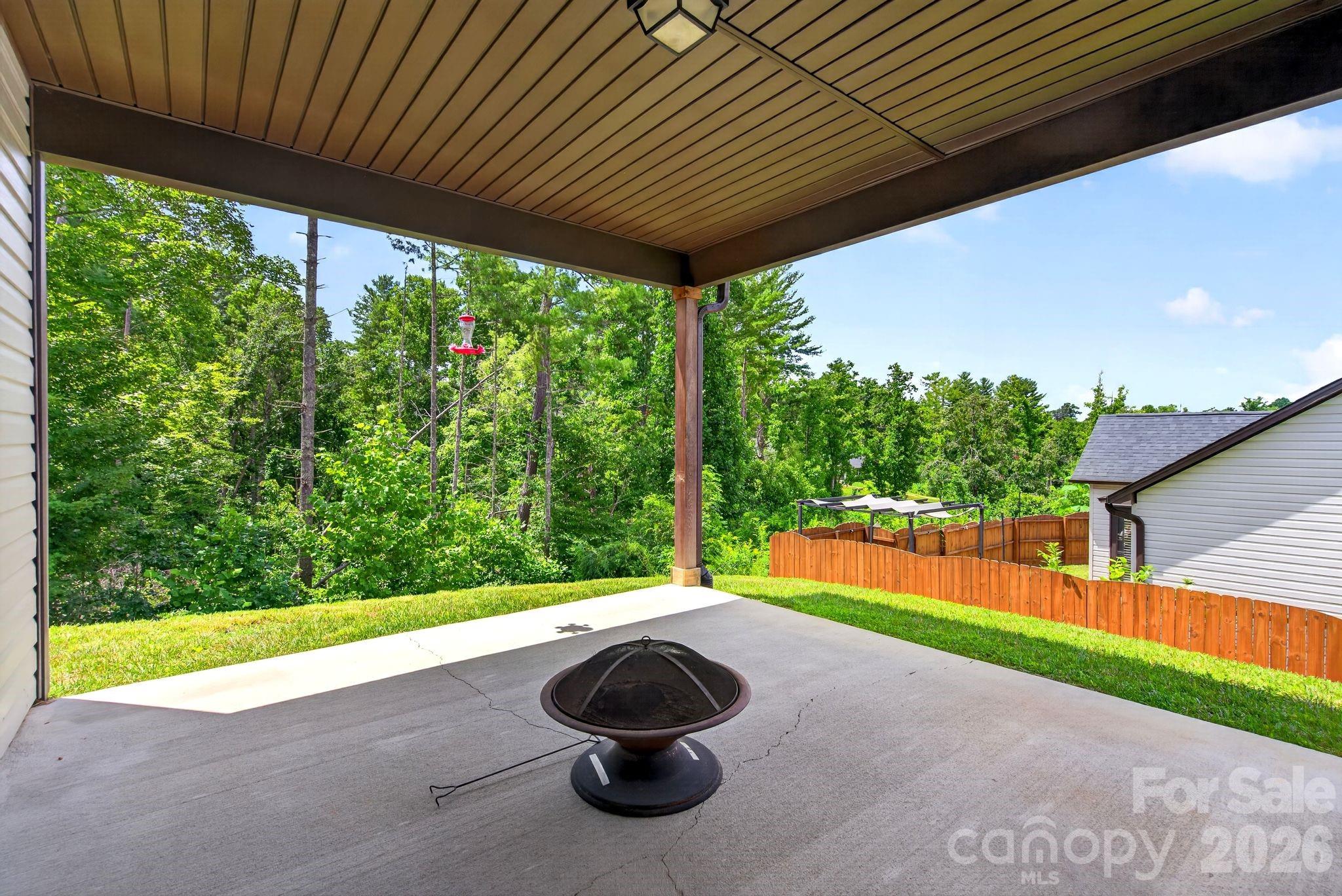 214 Water Leaf Drive Property Photo 28