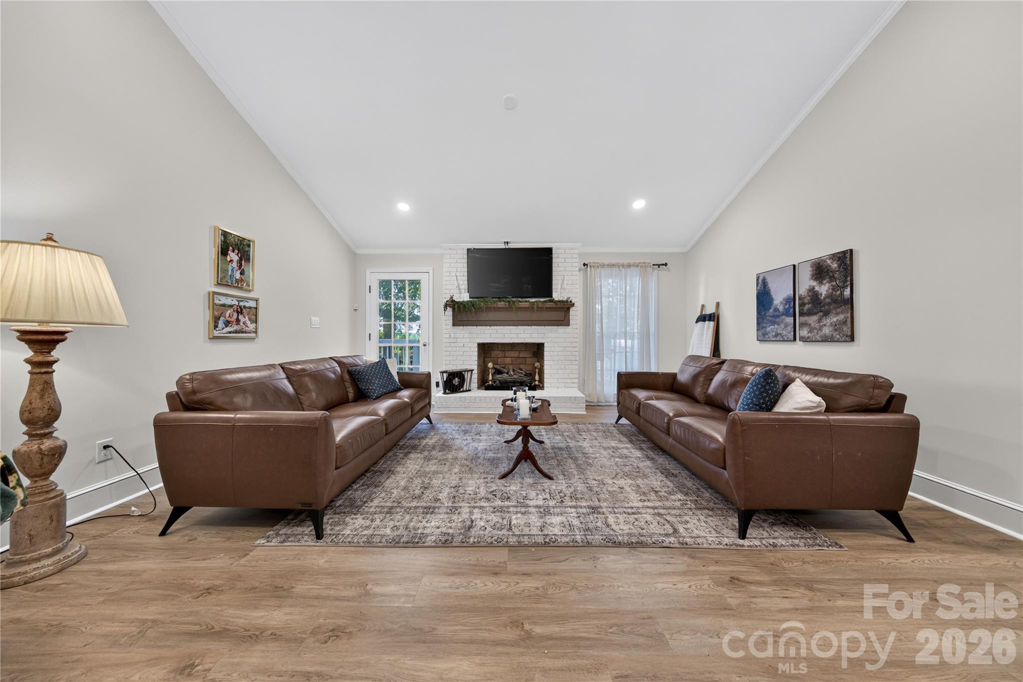 2721 Tara Drive Property Photo 9
