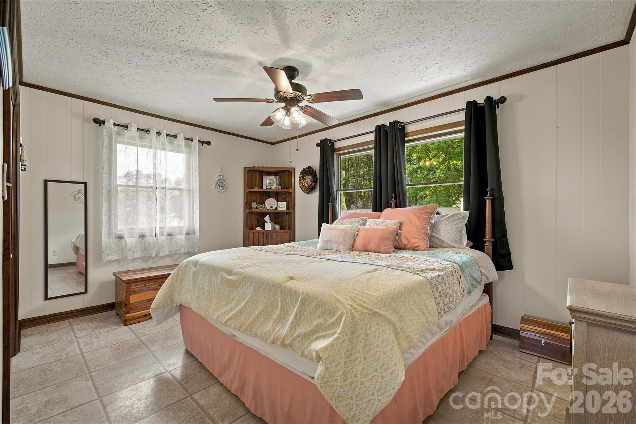 5158 Bob Farr Drive Property Photo 10