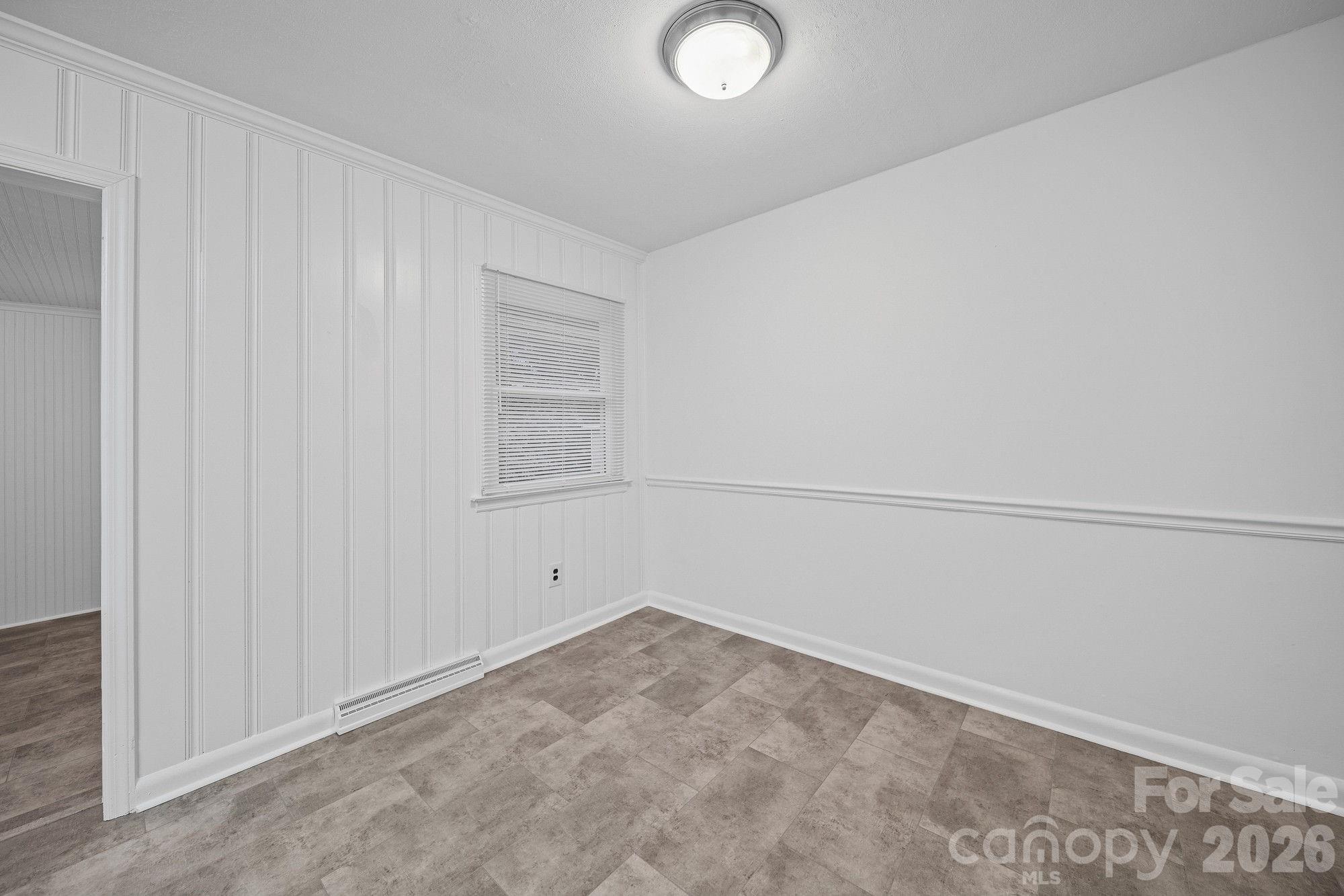 304 Ford Street Property Photo 8