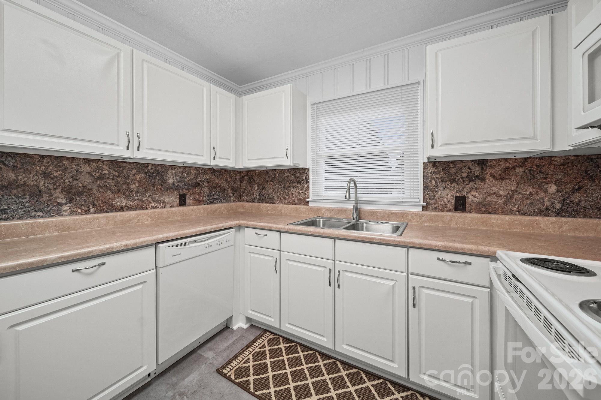 304 Ford Street Property Photo 11