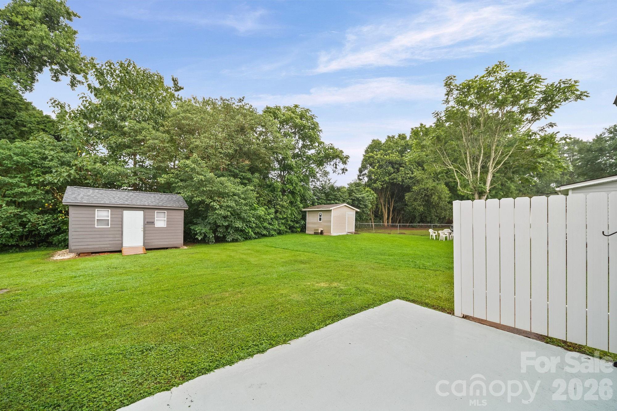 304 Ford Street Property Photo 23