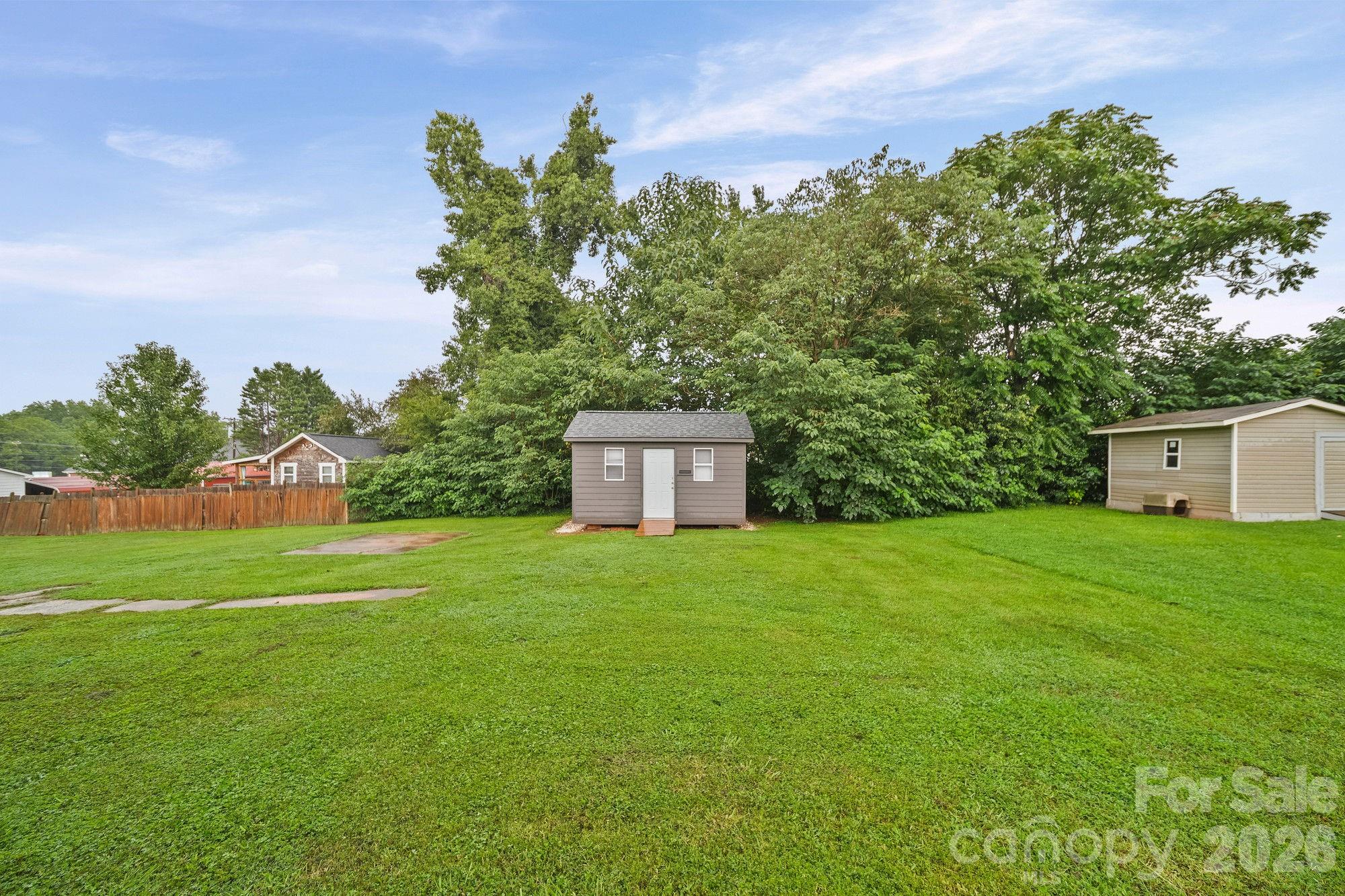 304 Ford Street Property Photo 24