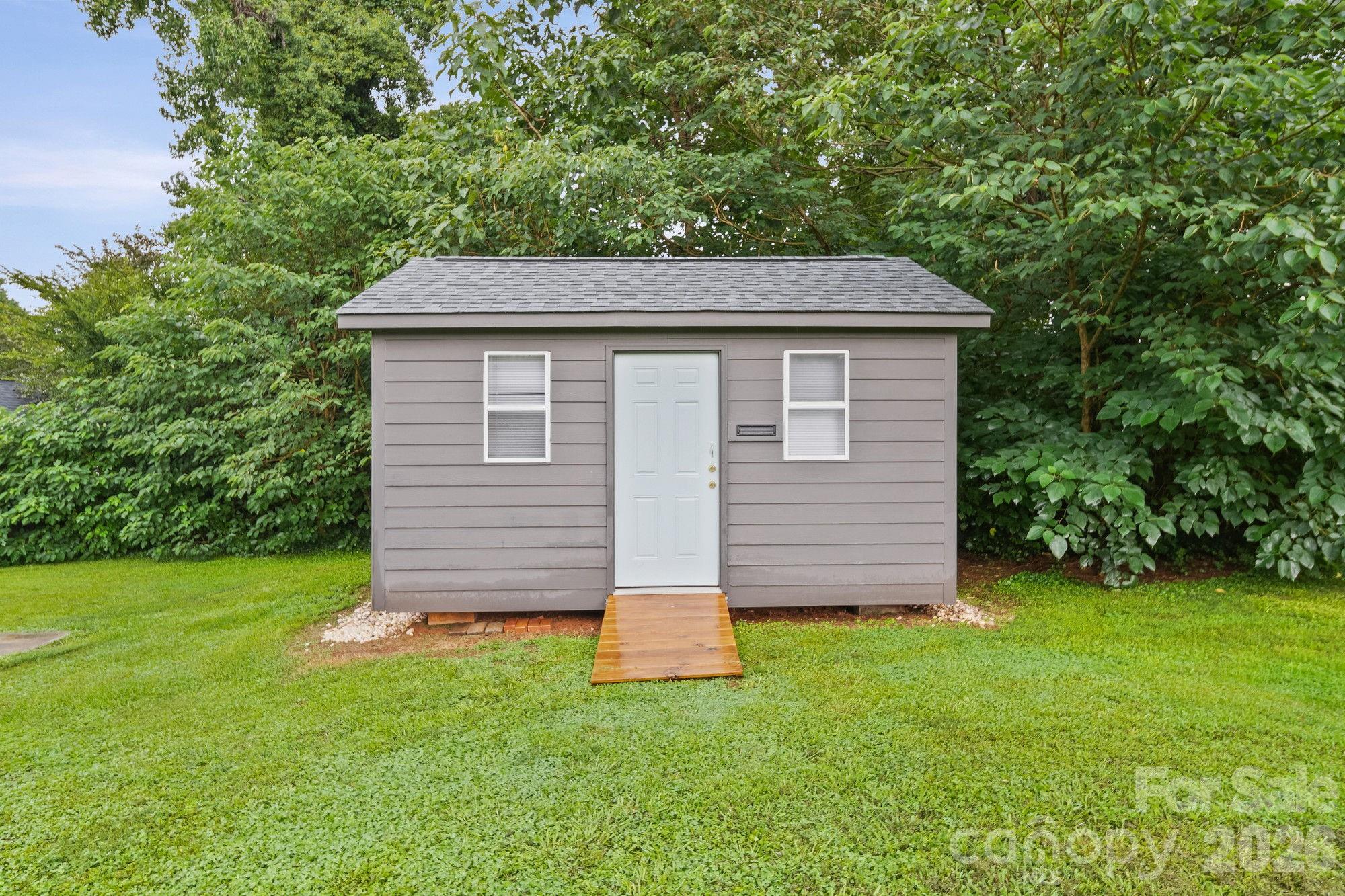 304 Ford Street Property Photo 25