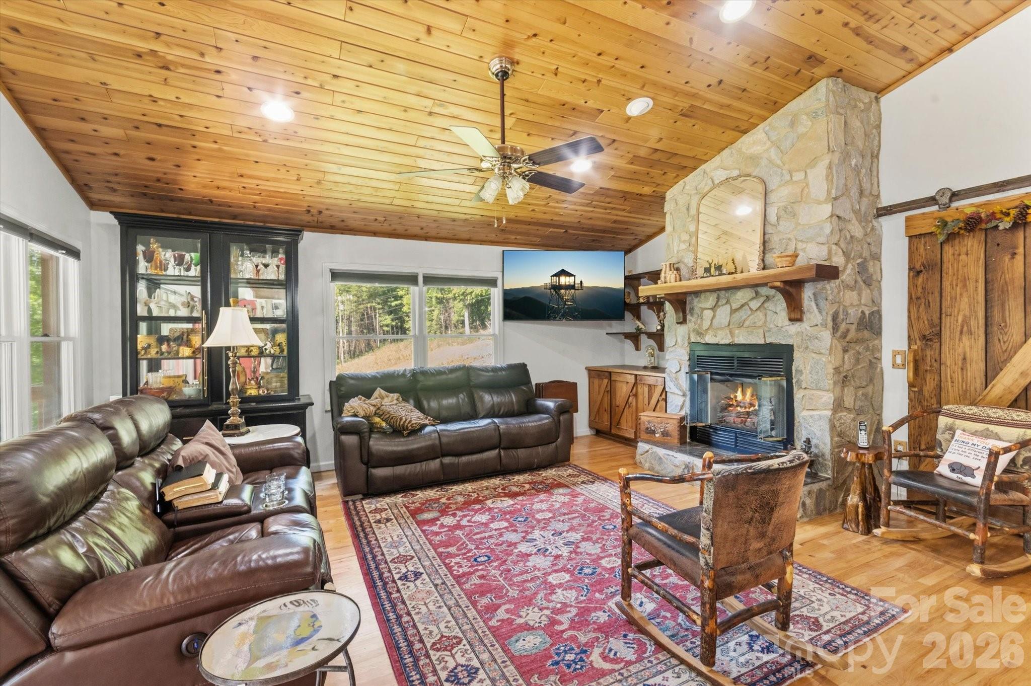 2533 Coopers Creek Road Property Photo 17