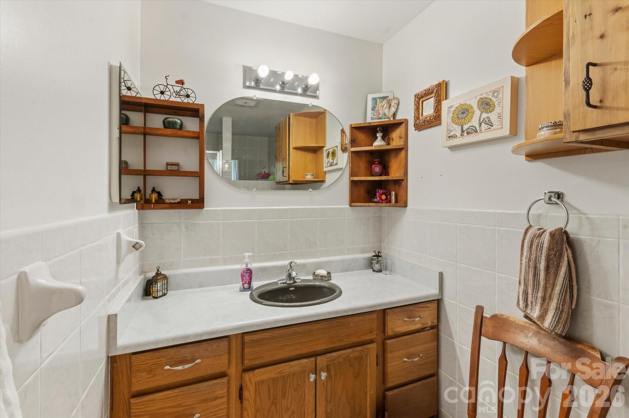 2533 Coopers Creek Road Property Photo 21
