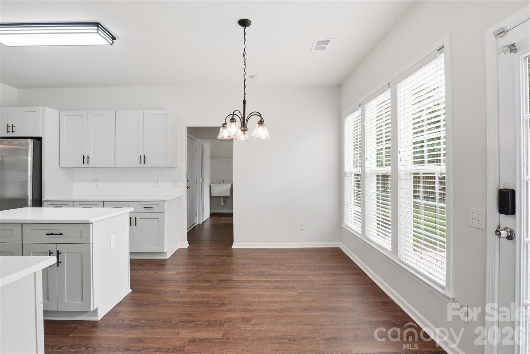 7633 Rathburn Lane Property Photo 16