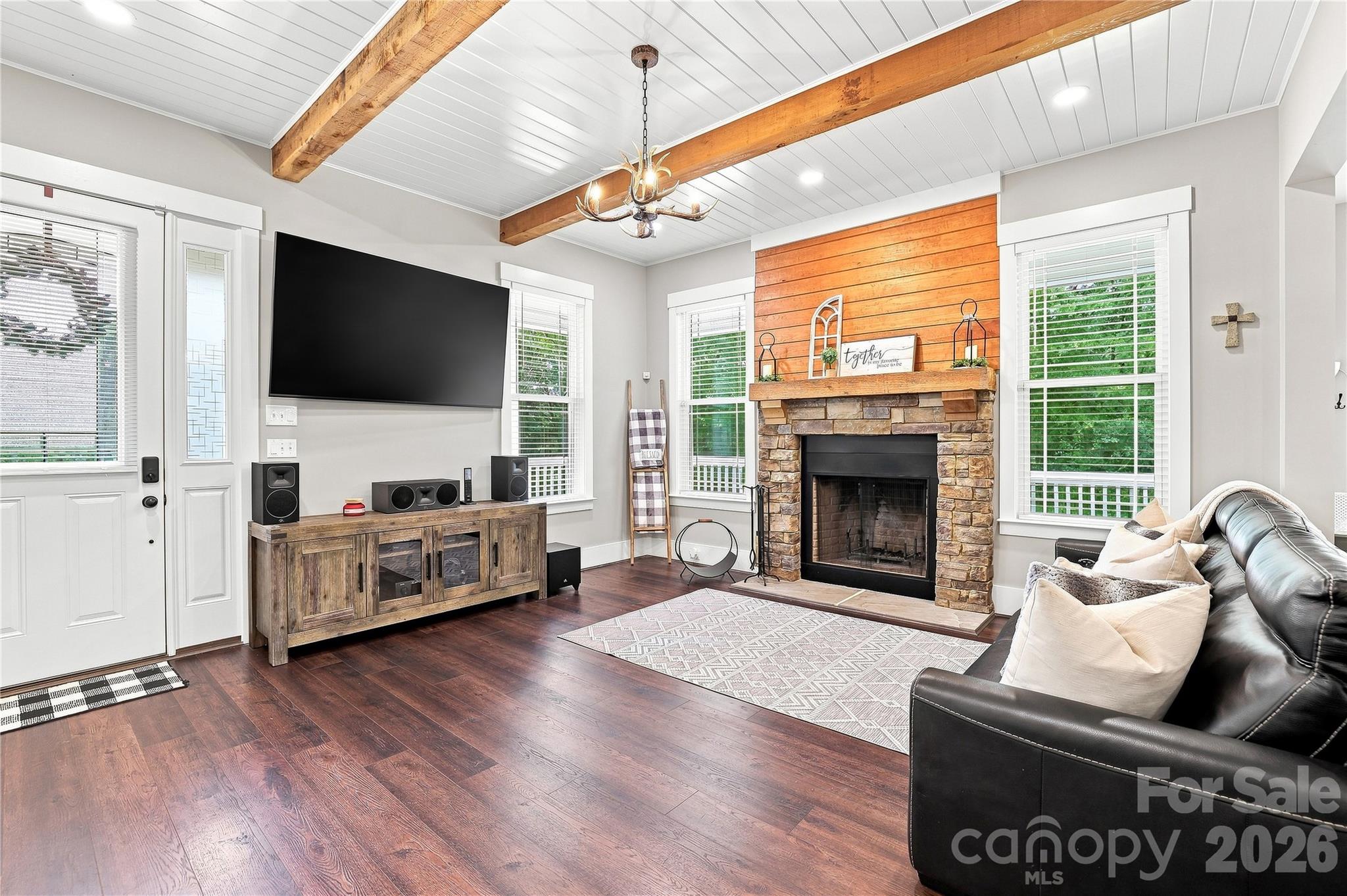 2348 Oak Grove Circle Property Photo 10