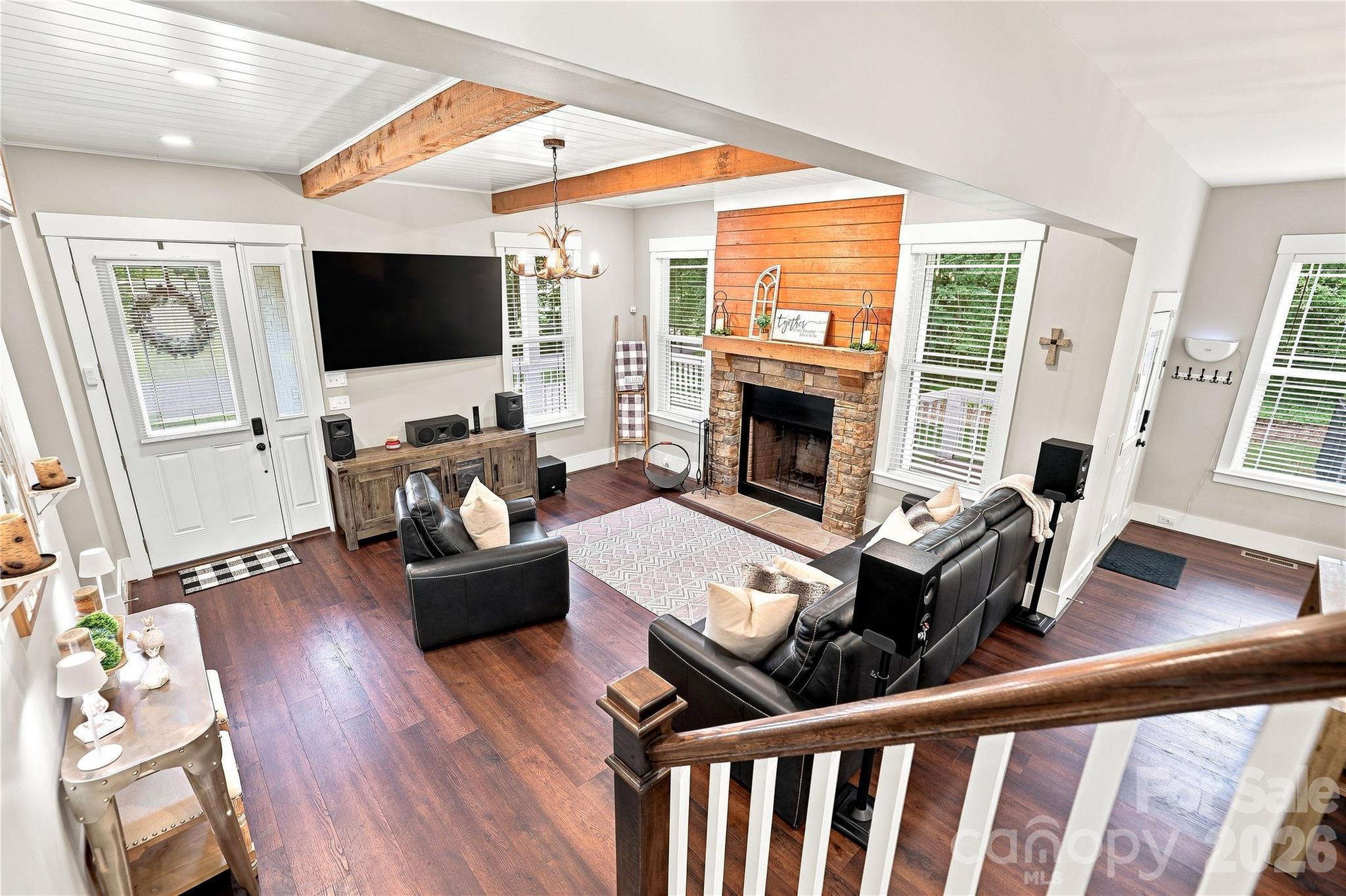 2348 Oak Grove Circle Property Photo 12
