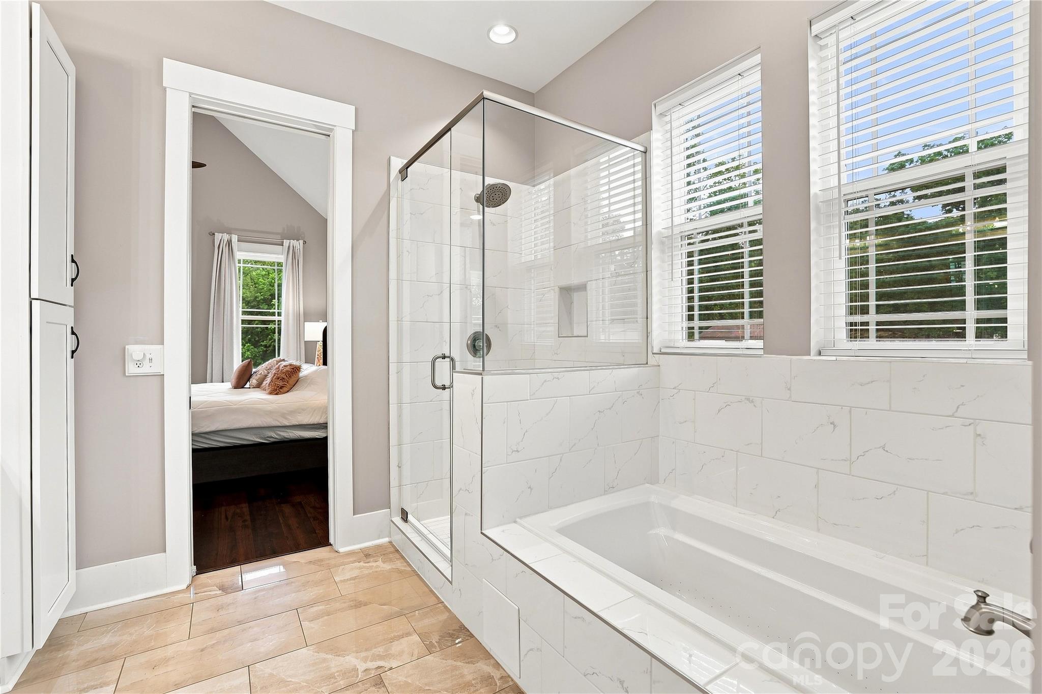 2348 Oak Grove Circle Property Photo 24