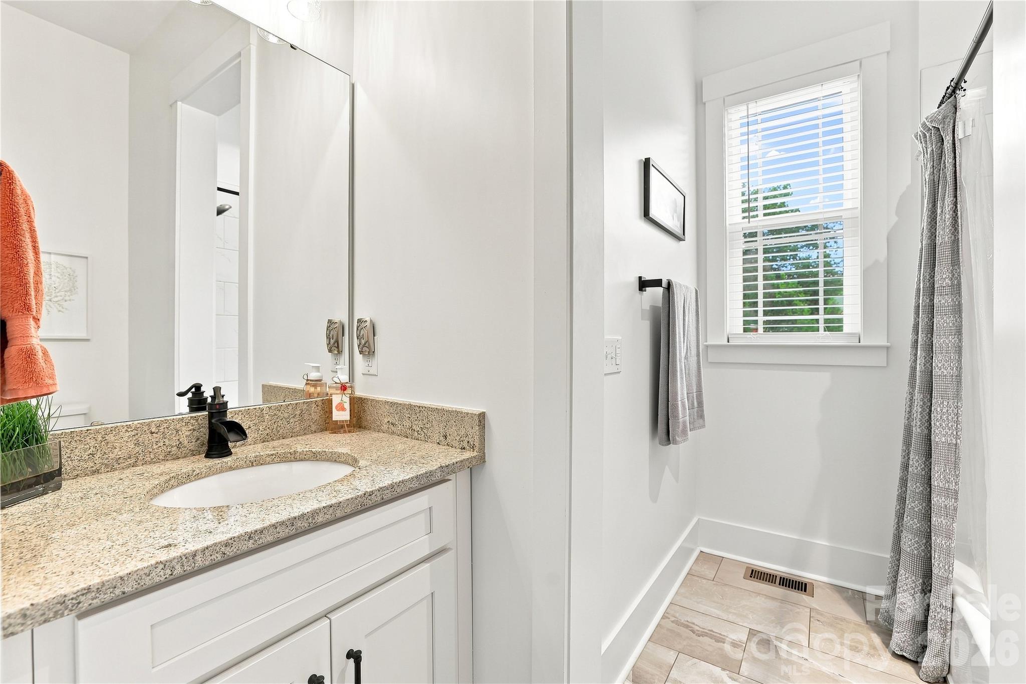 2348 Oak Grove Circle Property Photo 26