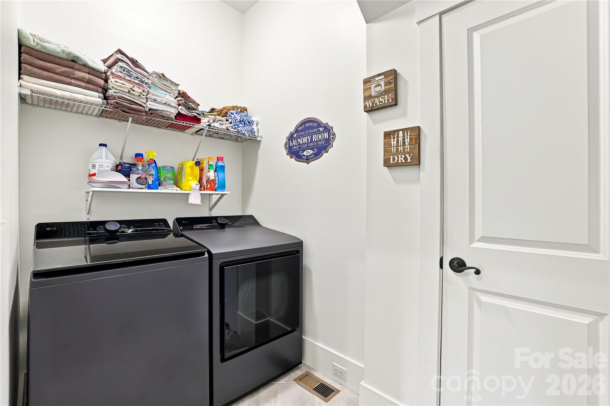 2348 Oak Grove Circle Property Photo 28