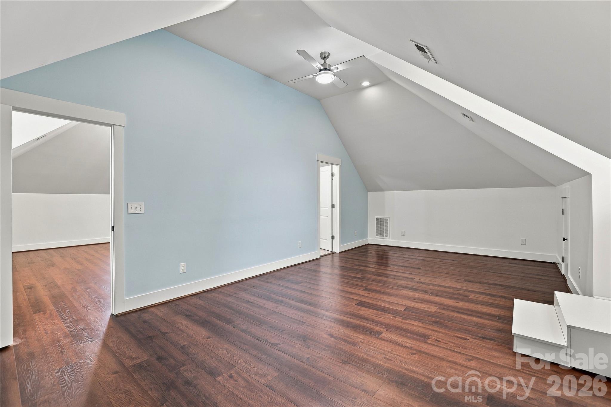 2348 Oak Grove Circle Property Photo 29