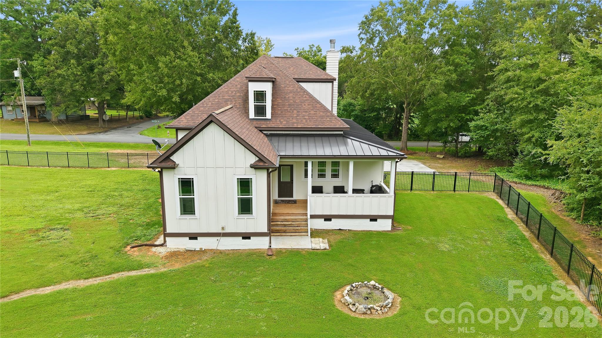 2348 Oak Grove Circle Property Photo 43