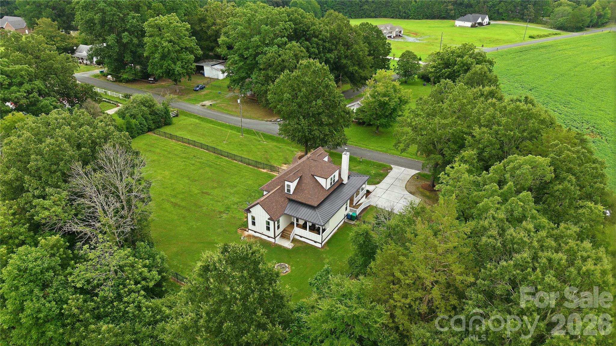 2348 Oak Grove Circle Property Photo 44