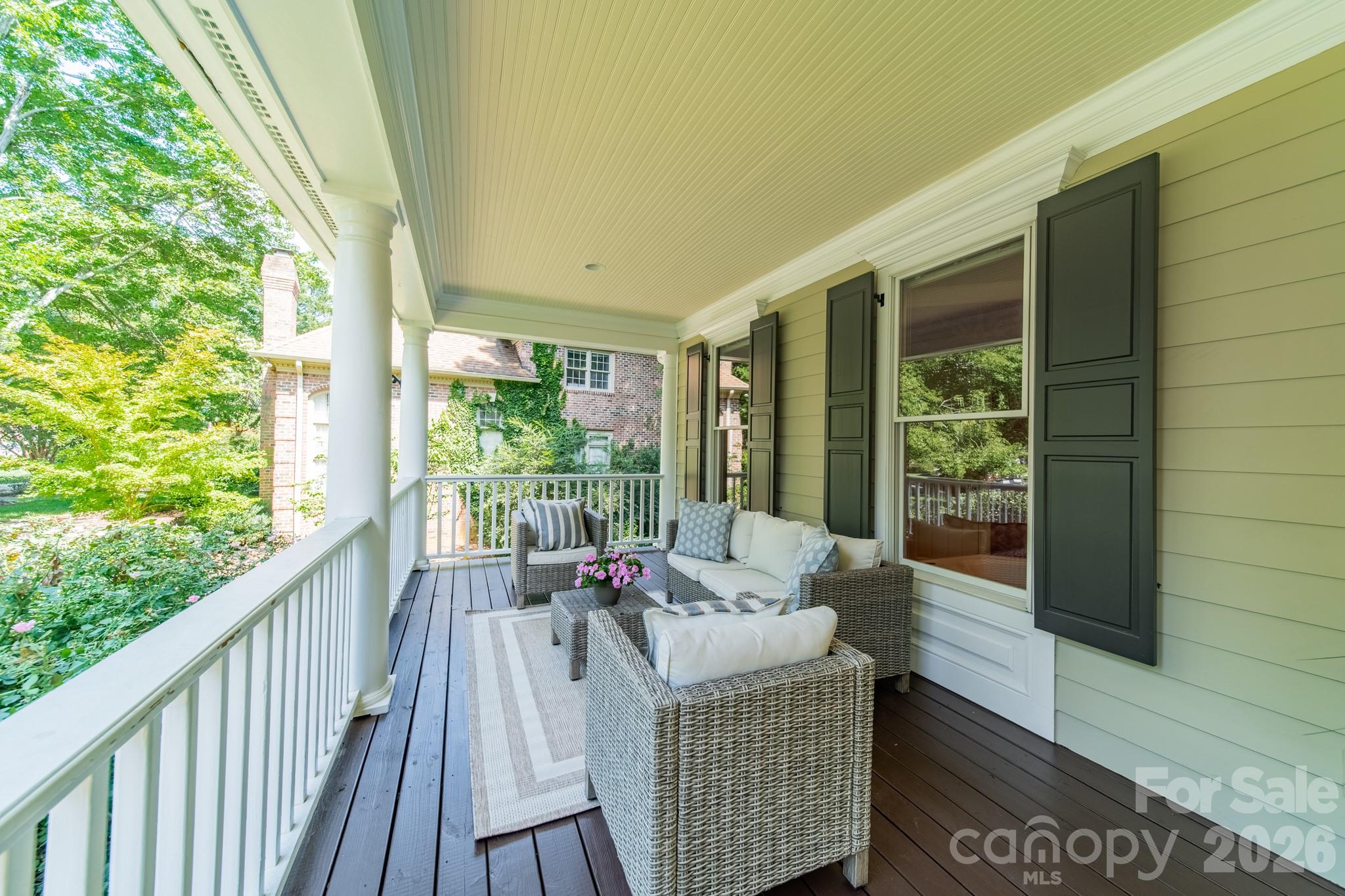 304 S Canterbury Road Property Photo 4