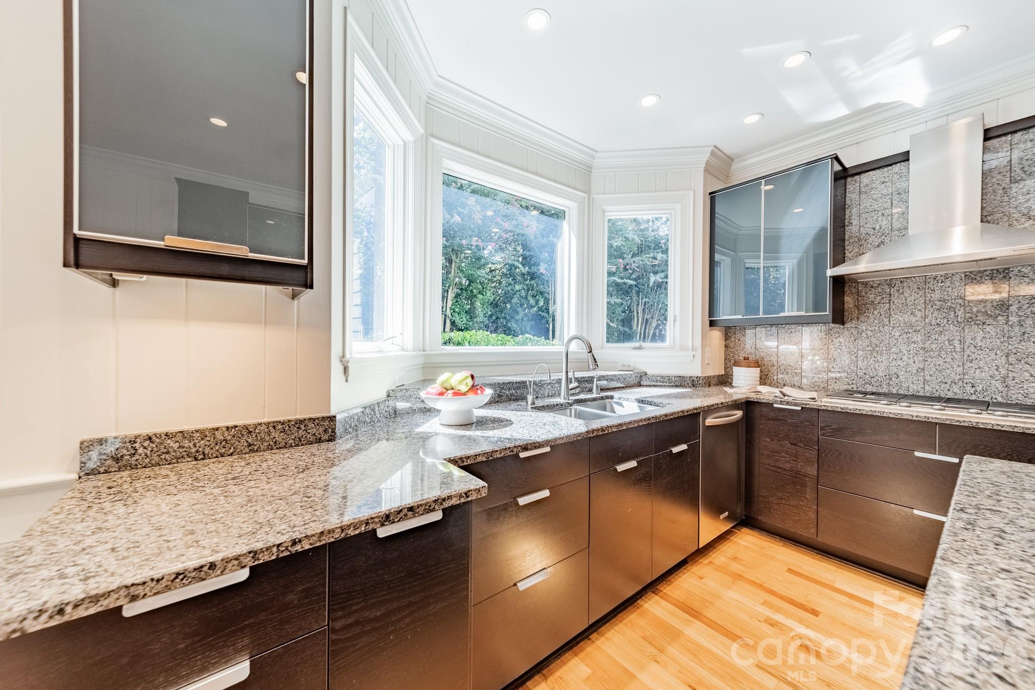 304 S Canterbury Road Property Photo 12