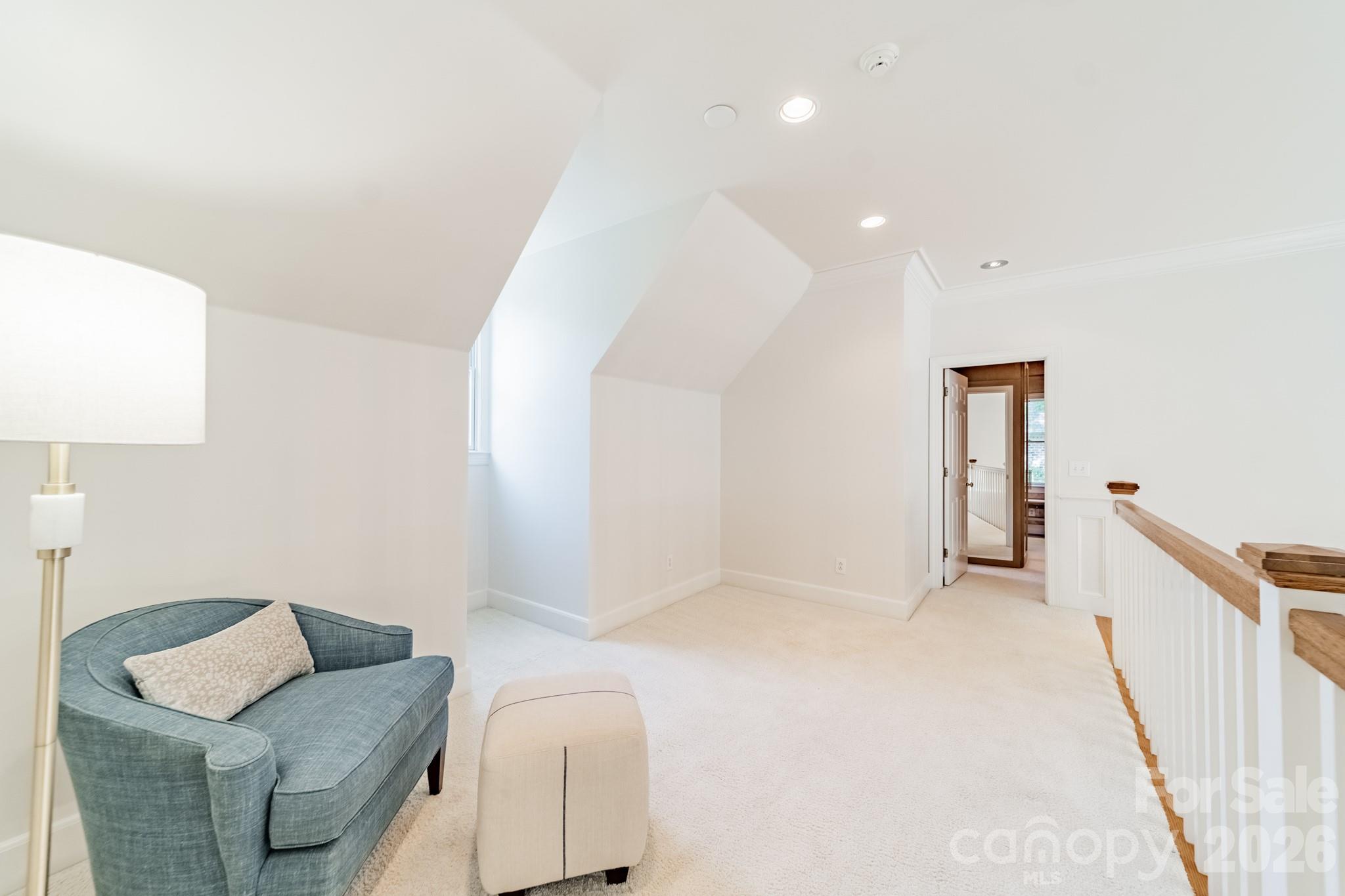 304 S Canterbury Road Property Photo 15