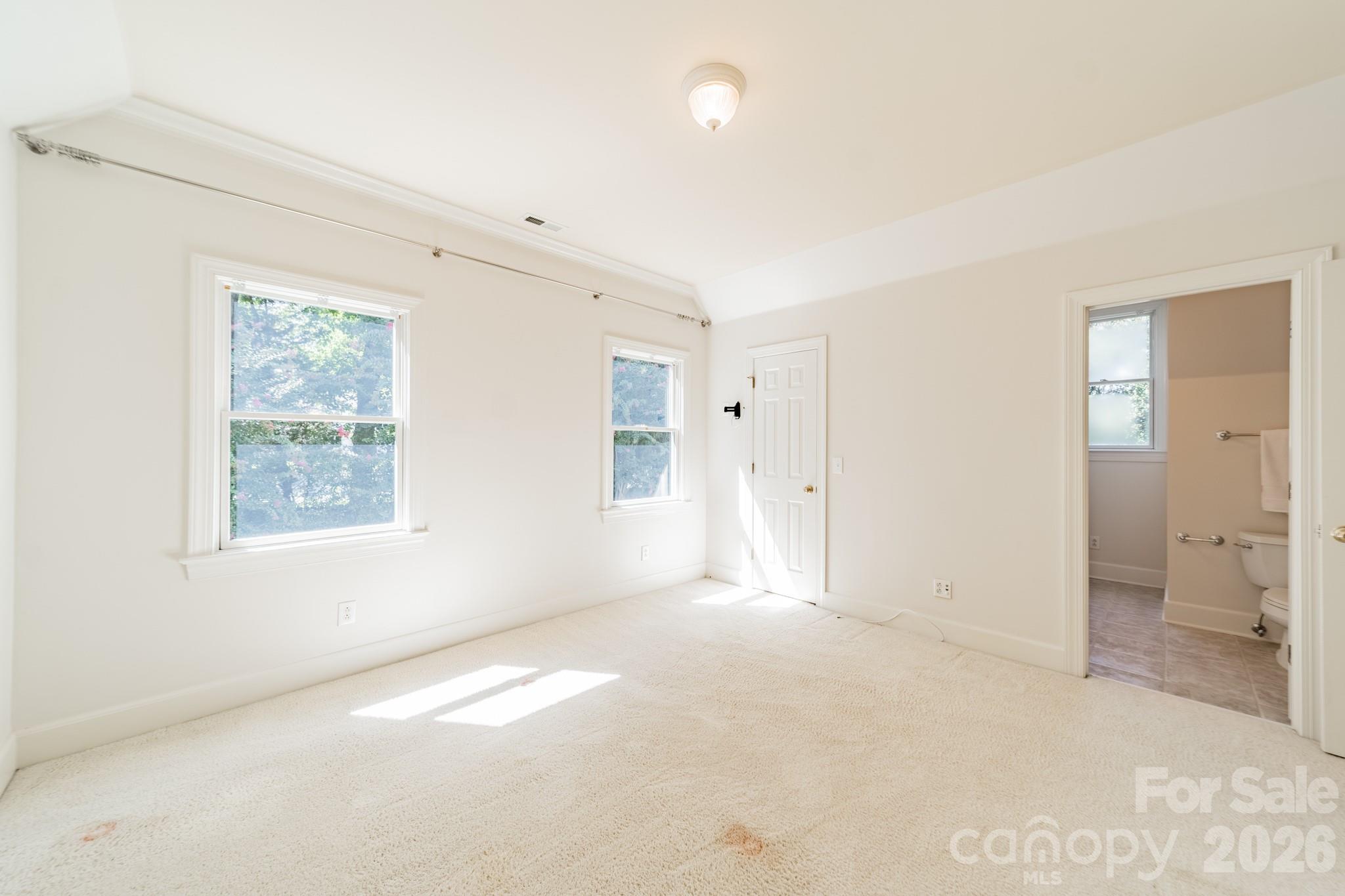 304 S Canterbury Road Property Photo 21
