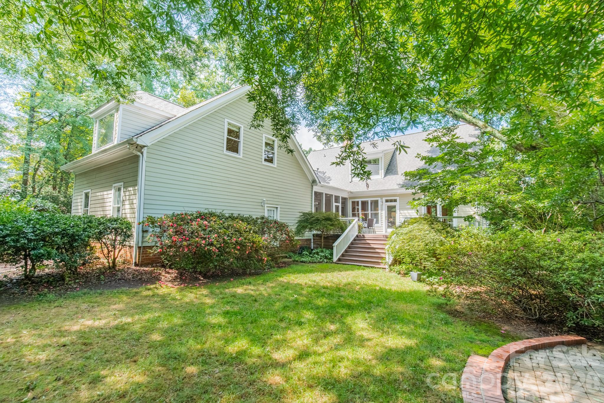 304 S Canterbury Road Property Photo 25