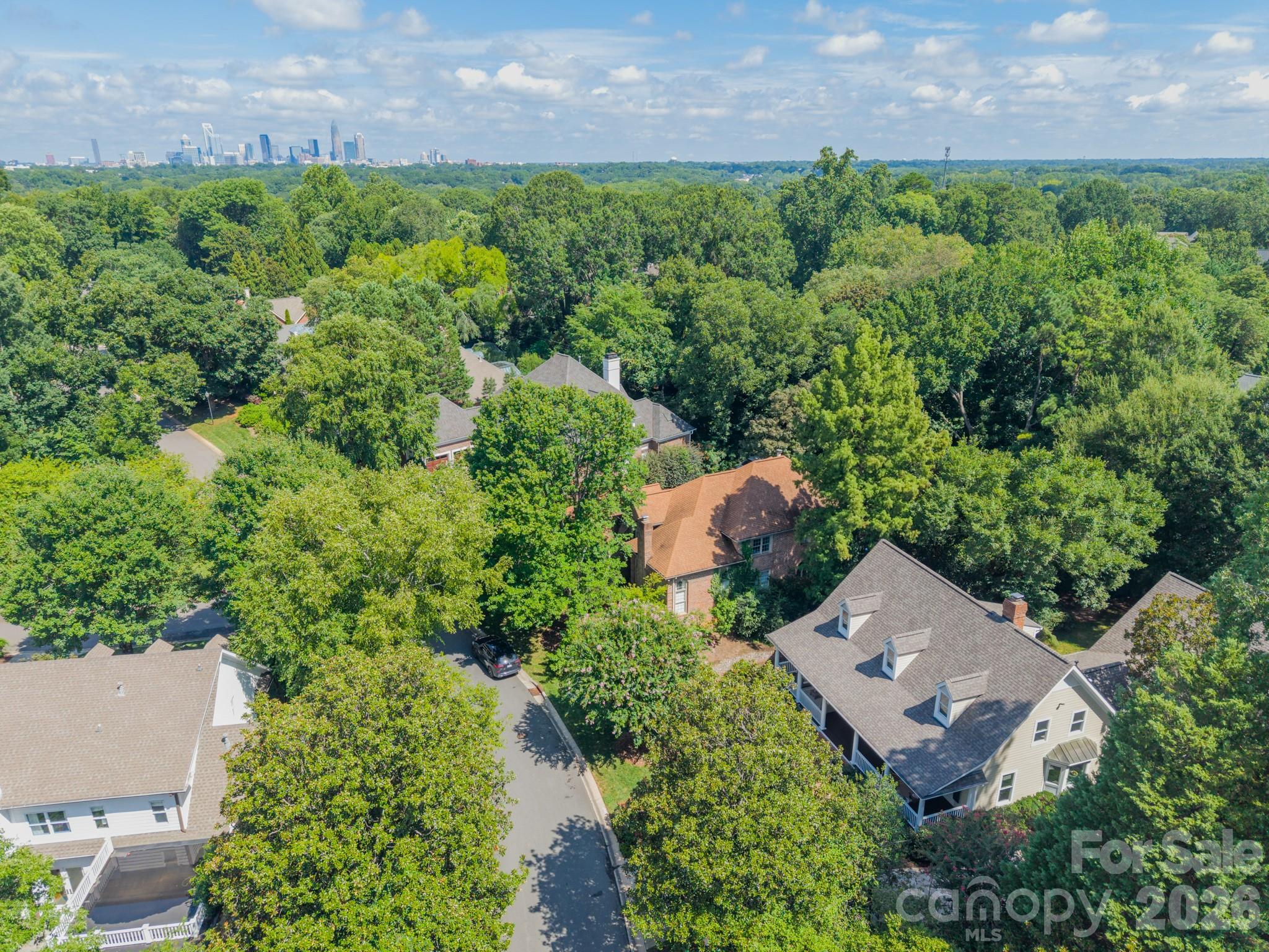 304 S Canterbury Road Property Photo 36