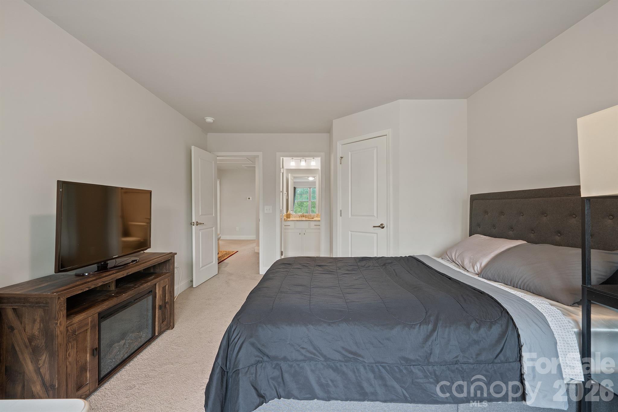 11836 Glenwood Drive Property Photo 25