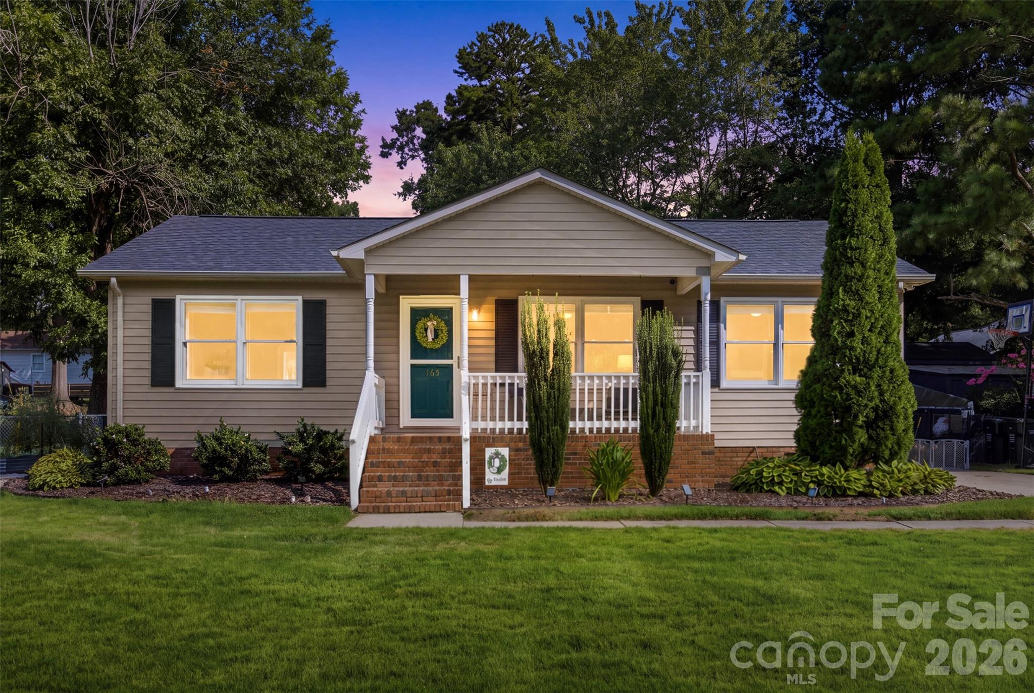165 Obrien Place Property Photo 1
