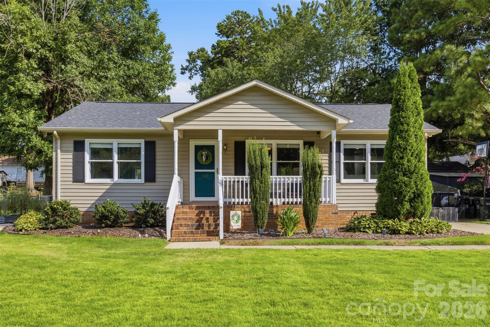 165 Obrien Place Property Photo 2