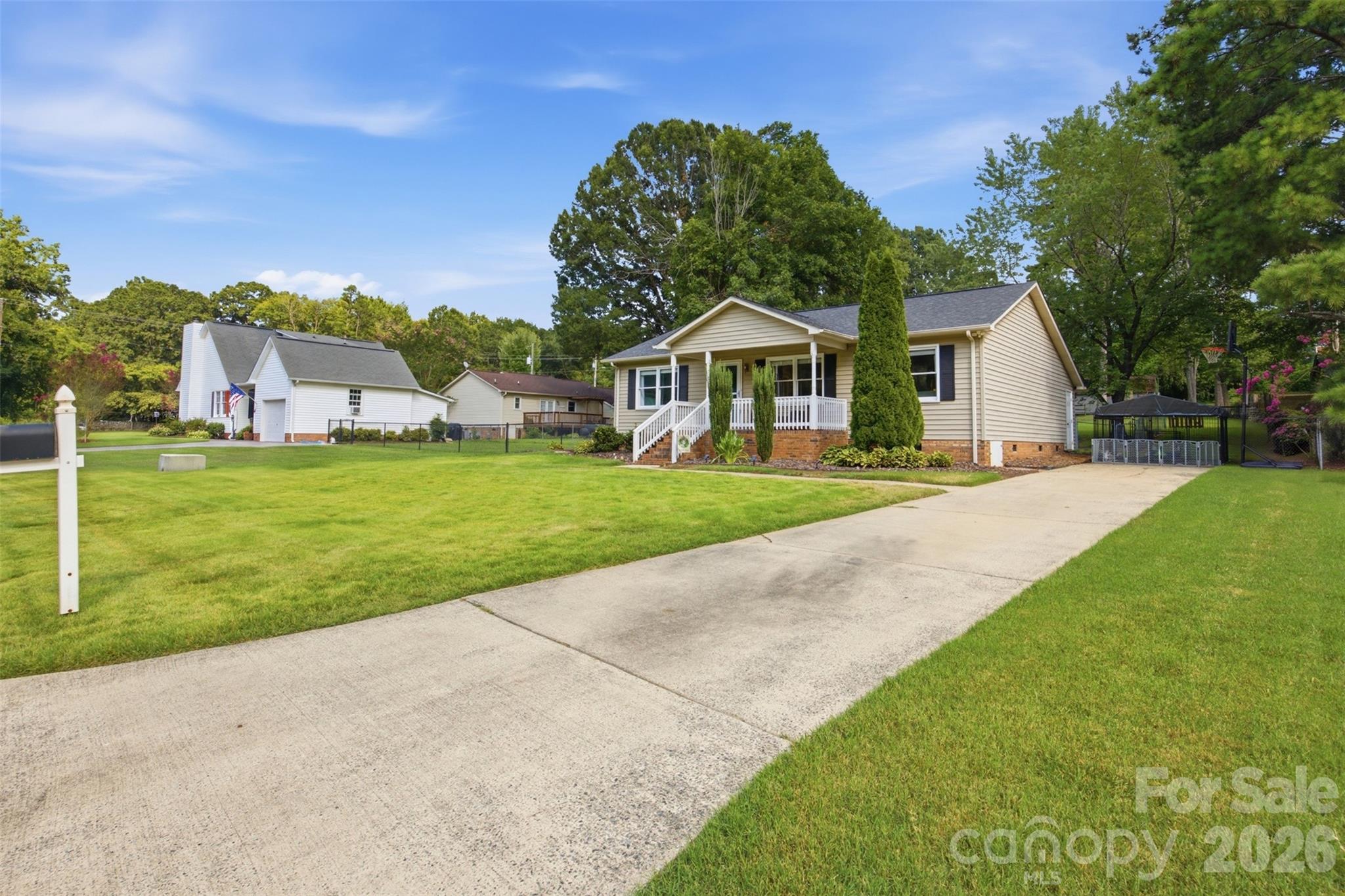165 Obrien Place Property Photo 5