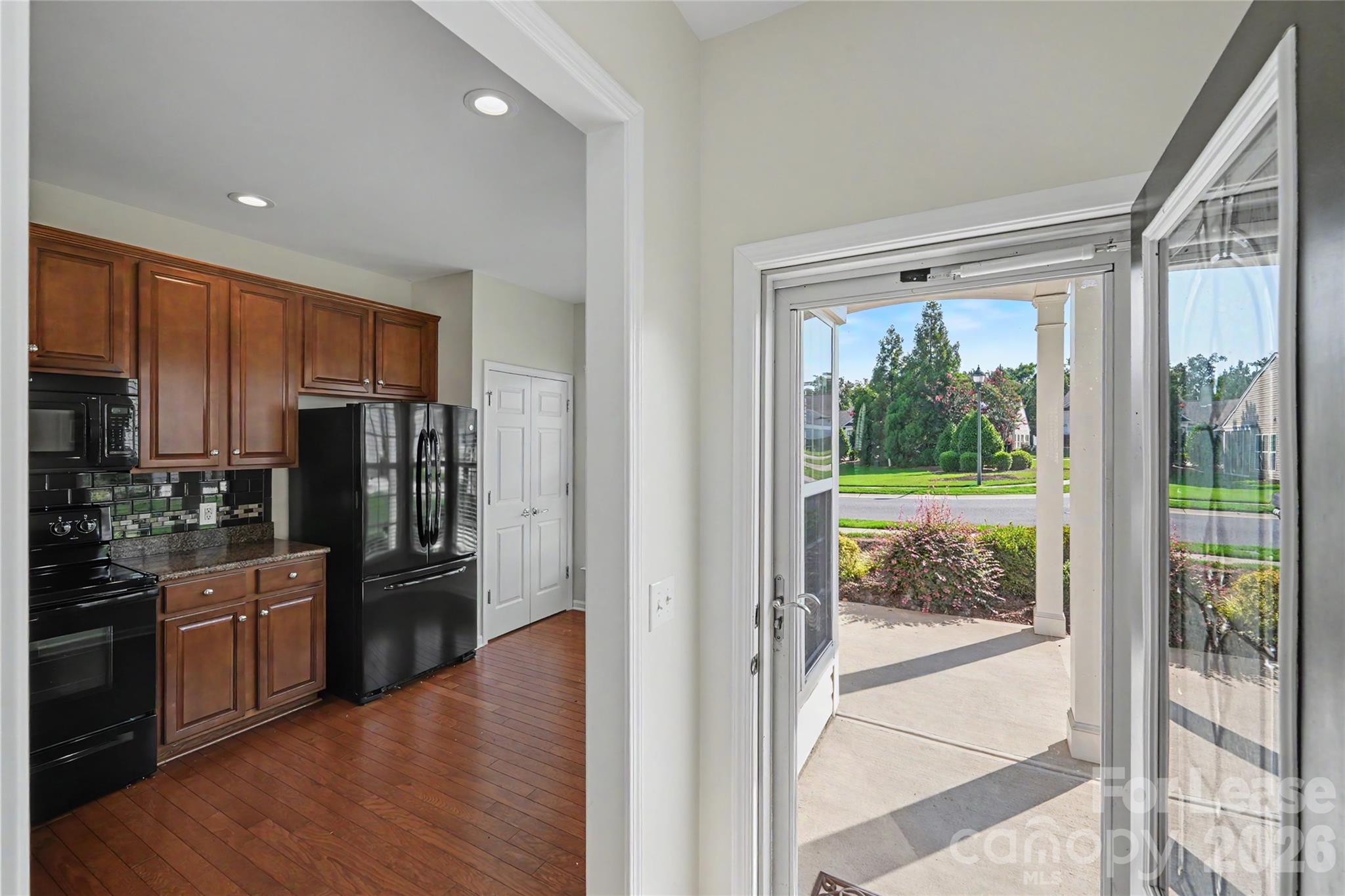 9009 Smokey Hill Lane Property Photo 15