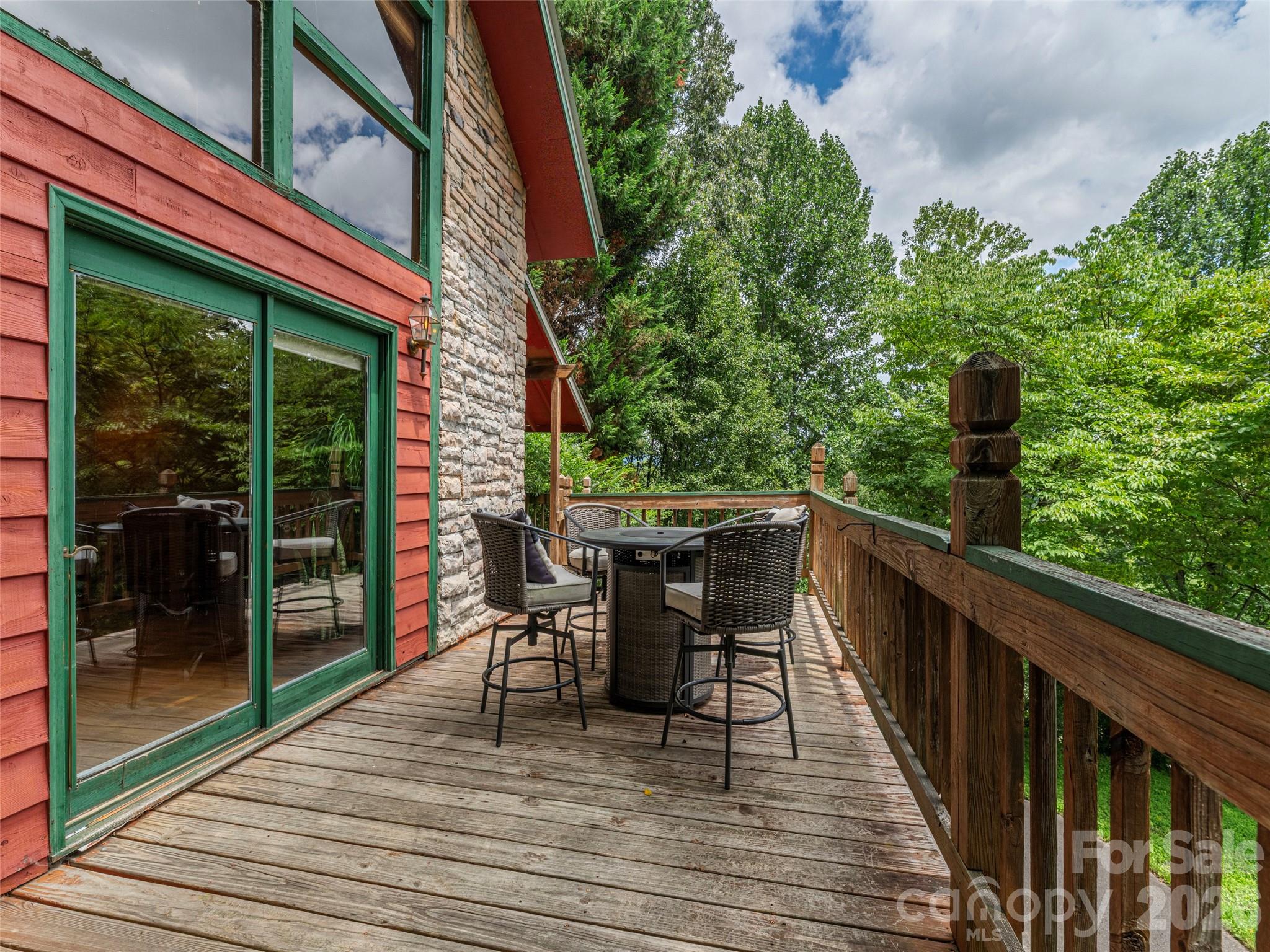 215 Hall Top Road Property Photo 7