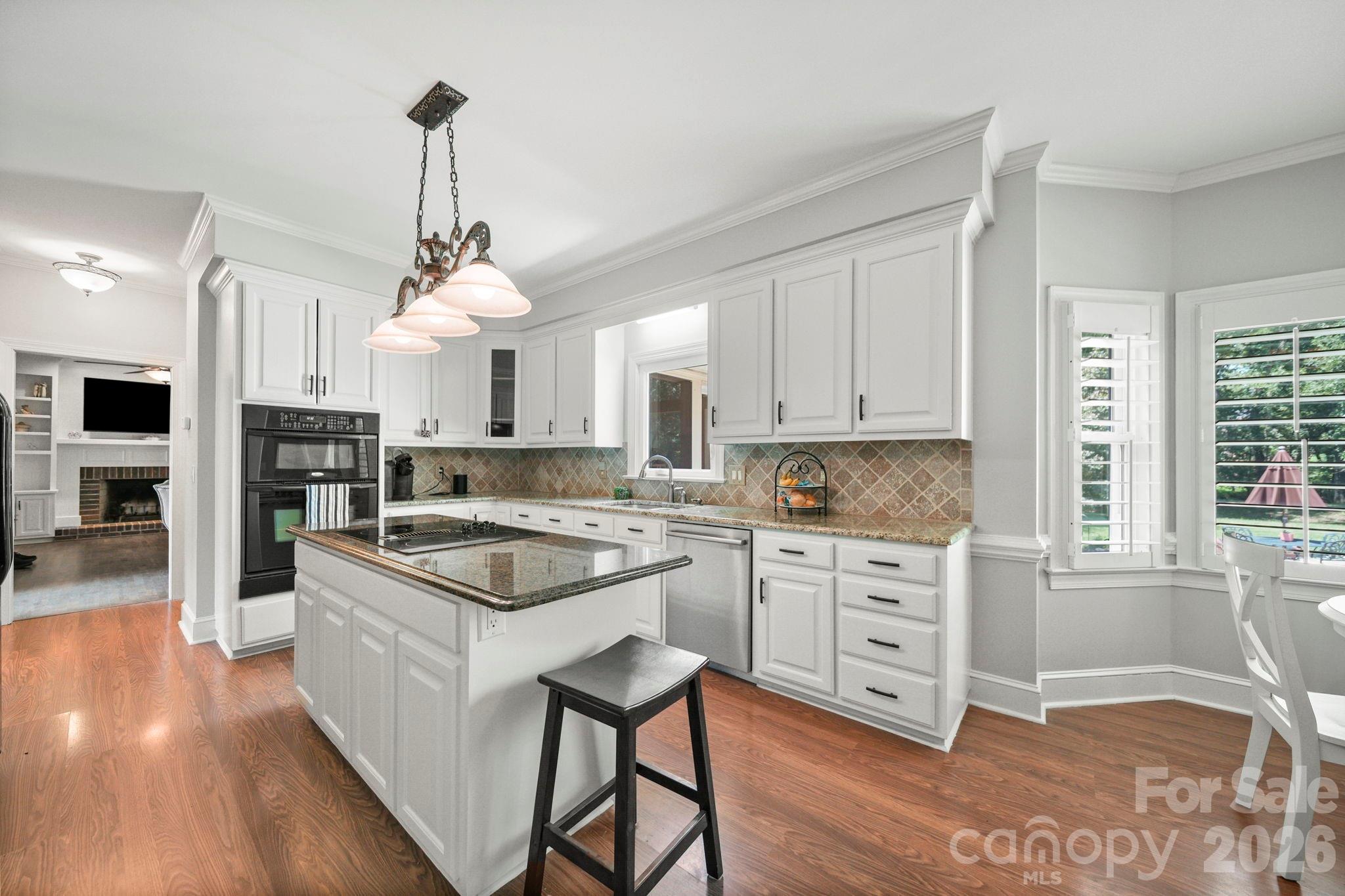 1256 Nw Giverny Court Property Photo 6