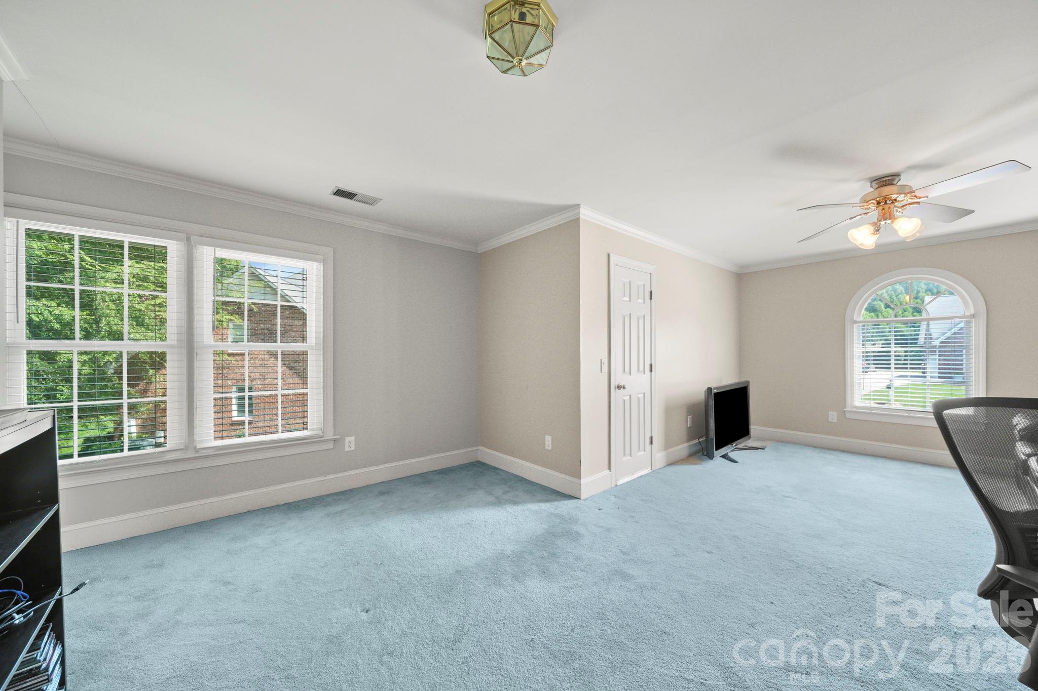 1256 Nw Giverny Court Property Photo 15