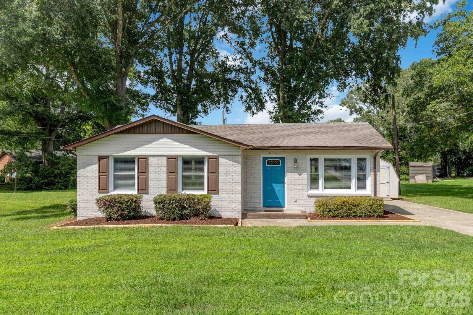 809 Hasty Road Property Photo 1