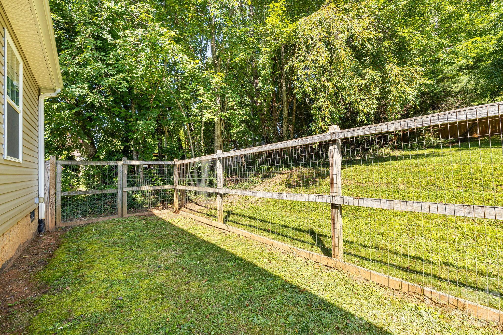76 Selwyn Road Property Photo 30