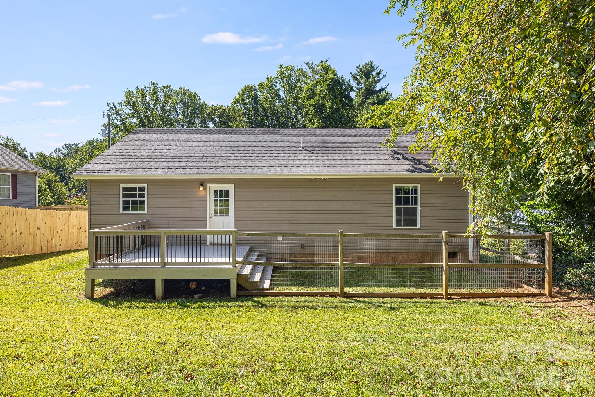 76 Selwyn Road Property Photo 32