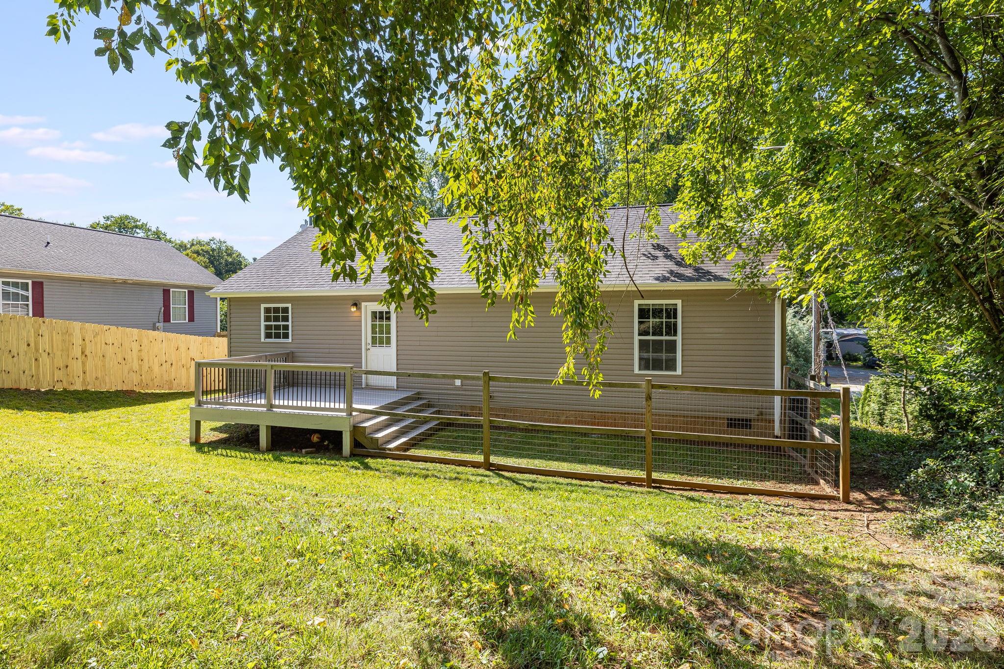 76 Selwyn Road Property Photo 33