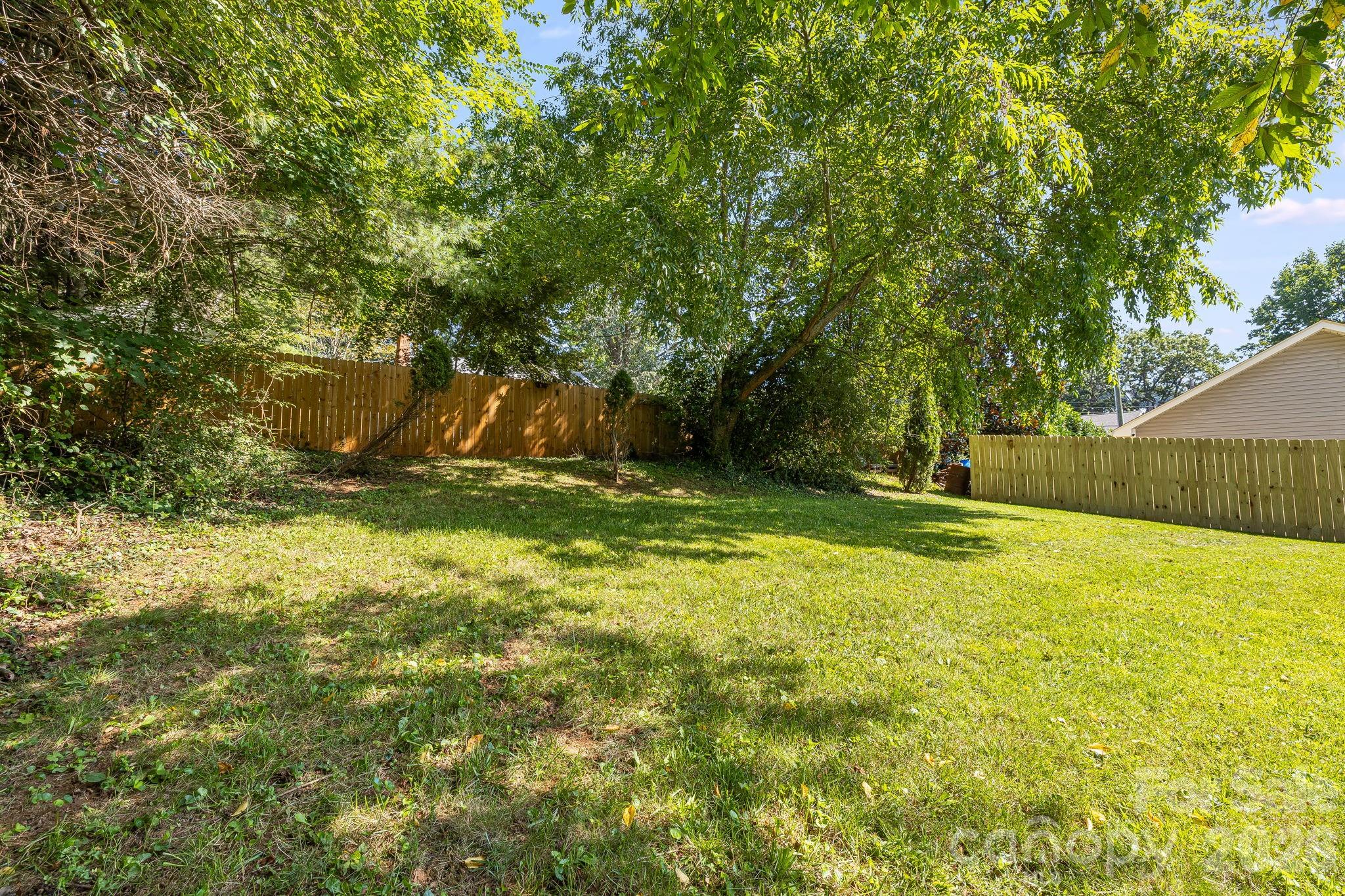 76 Selwyn Road Property Photo 34