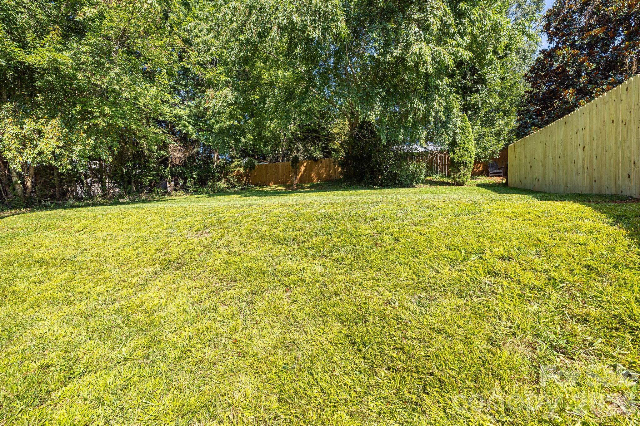 76 Selwyn Road Property Photo 35