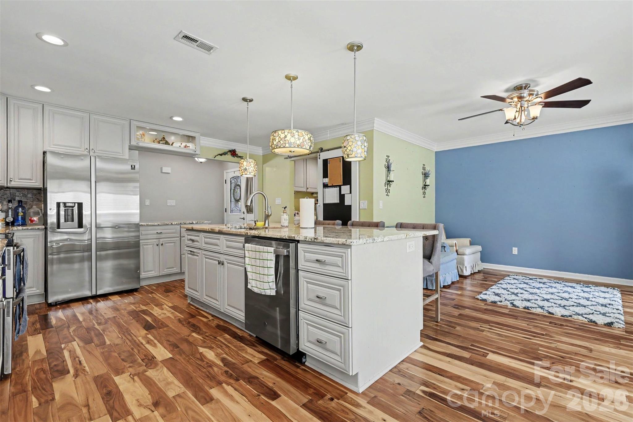 3515 Crescent Knoll Drive Property Photo 15