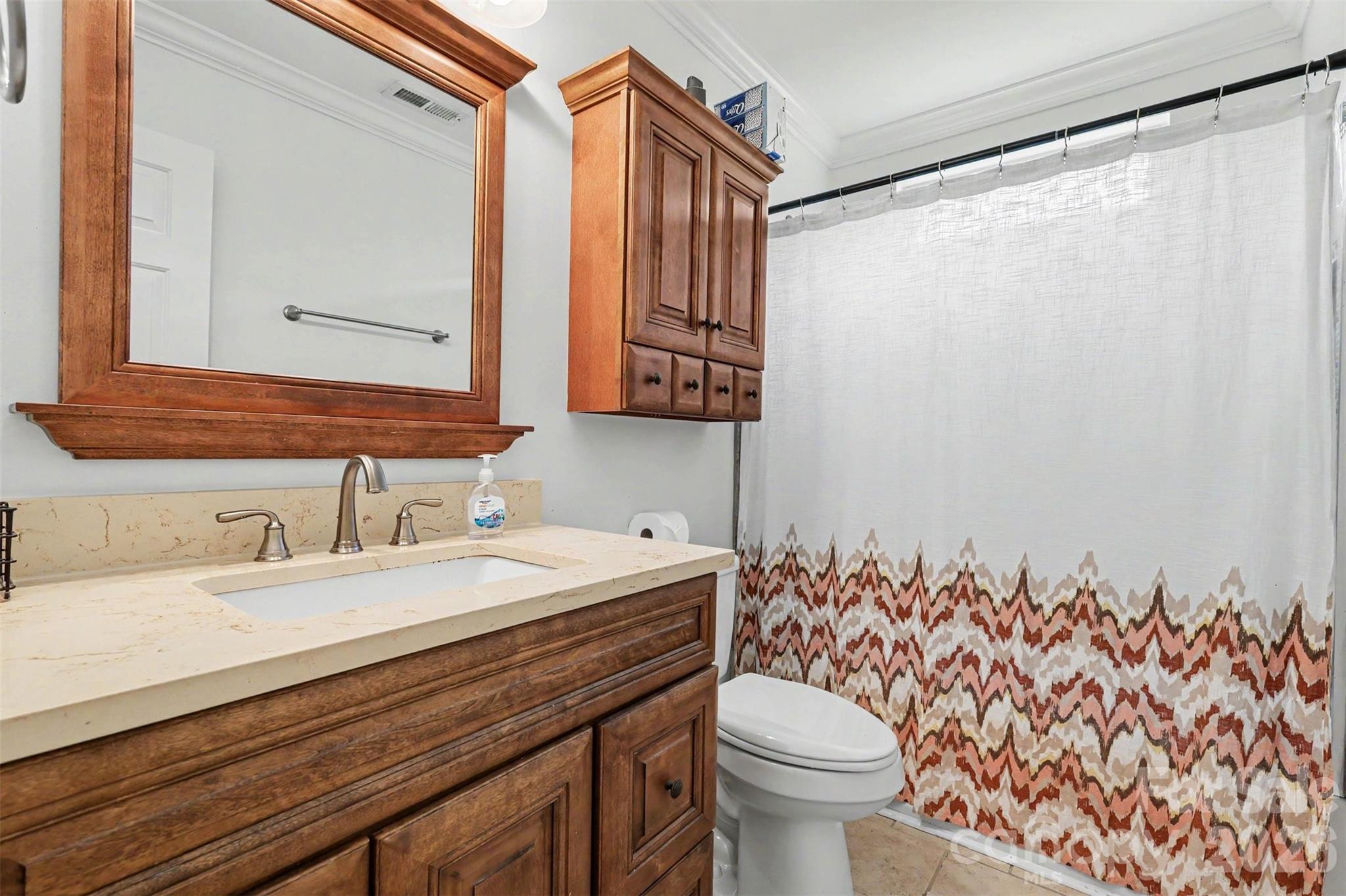 3515 Crescent Knoll Drive Property Photo 17