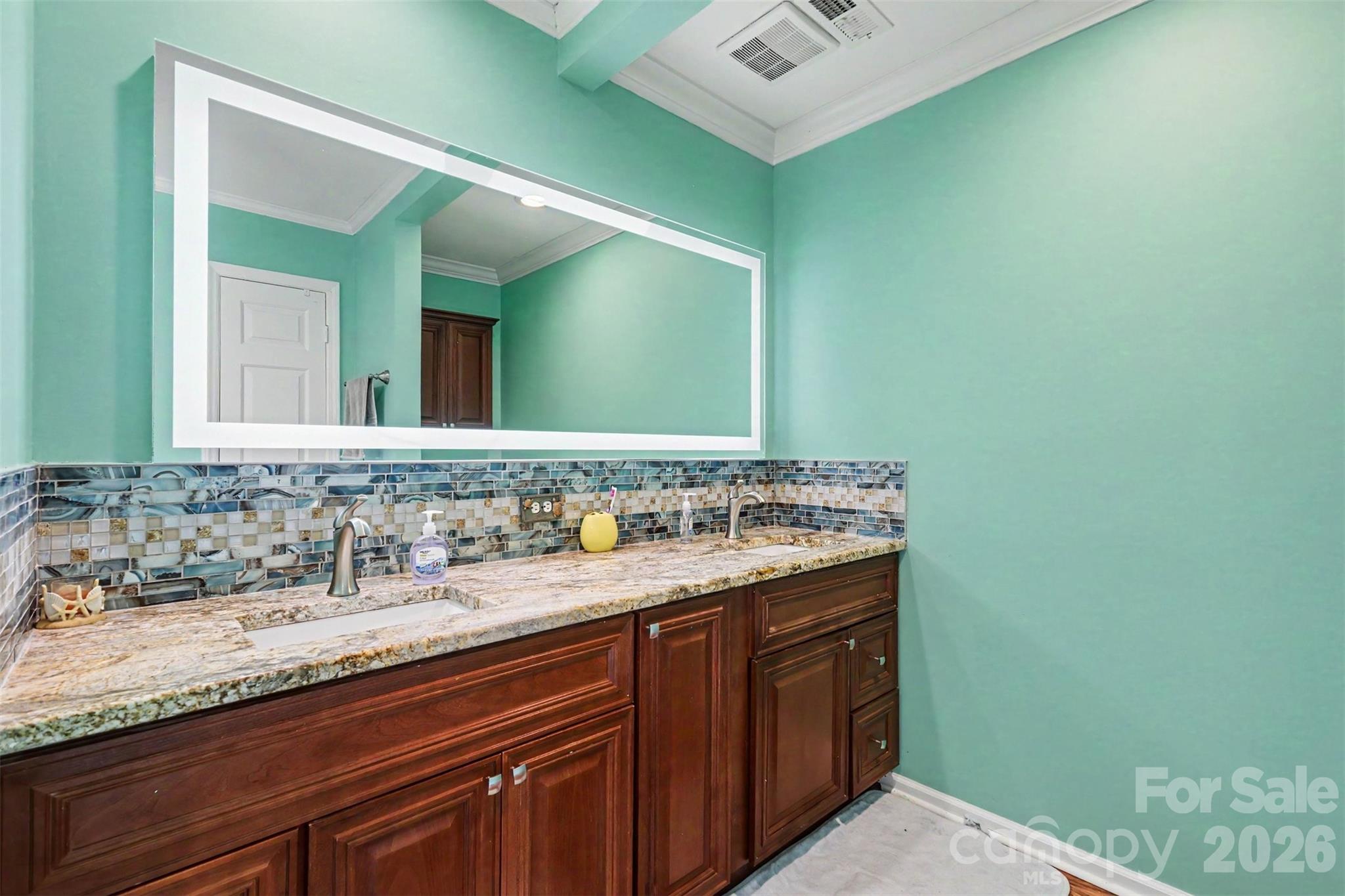 3515 Crescent Knoll Drive Property Photo 21