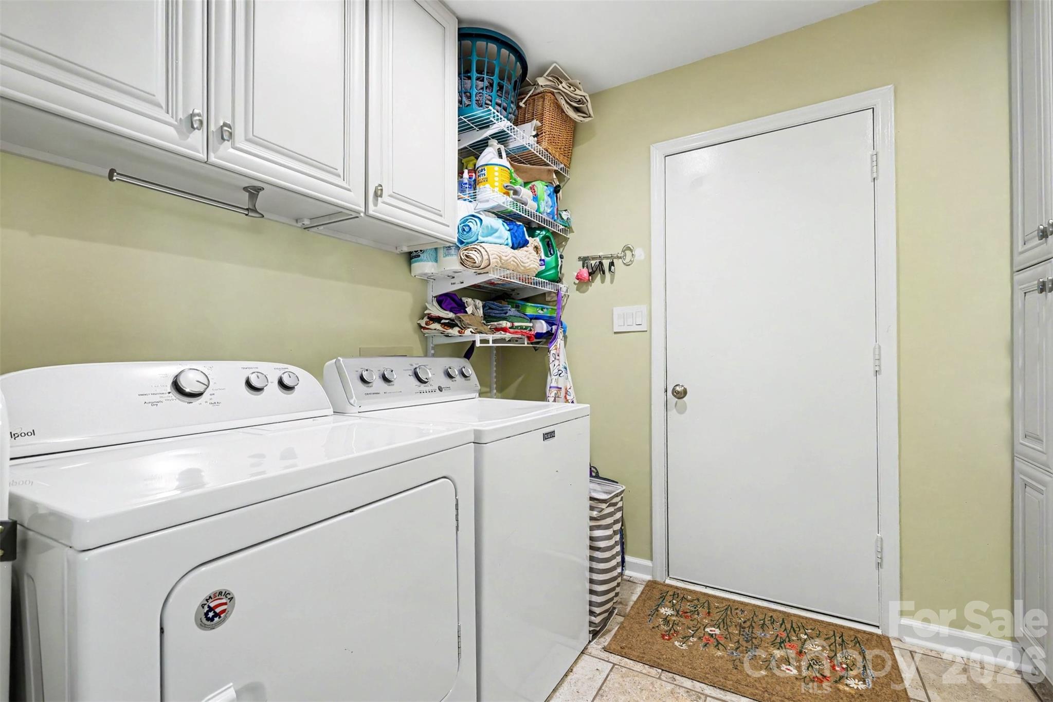 3515 Crescent Knoll Drive Property Photo 30
