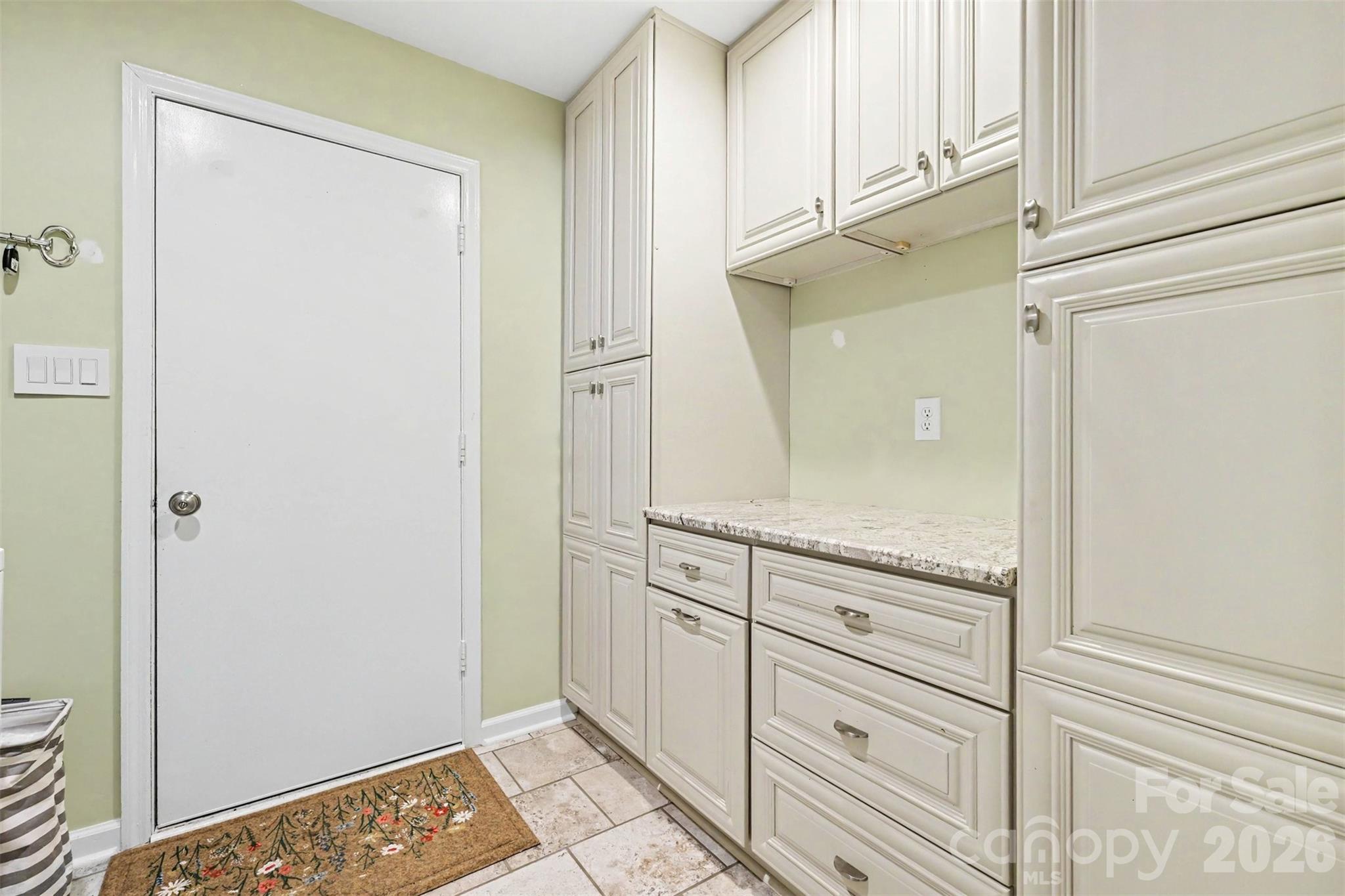3515 Crescent Knoll Drive Property Photo 31