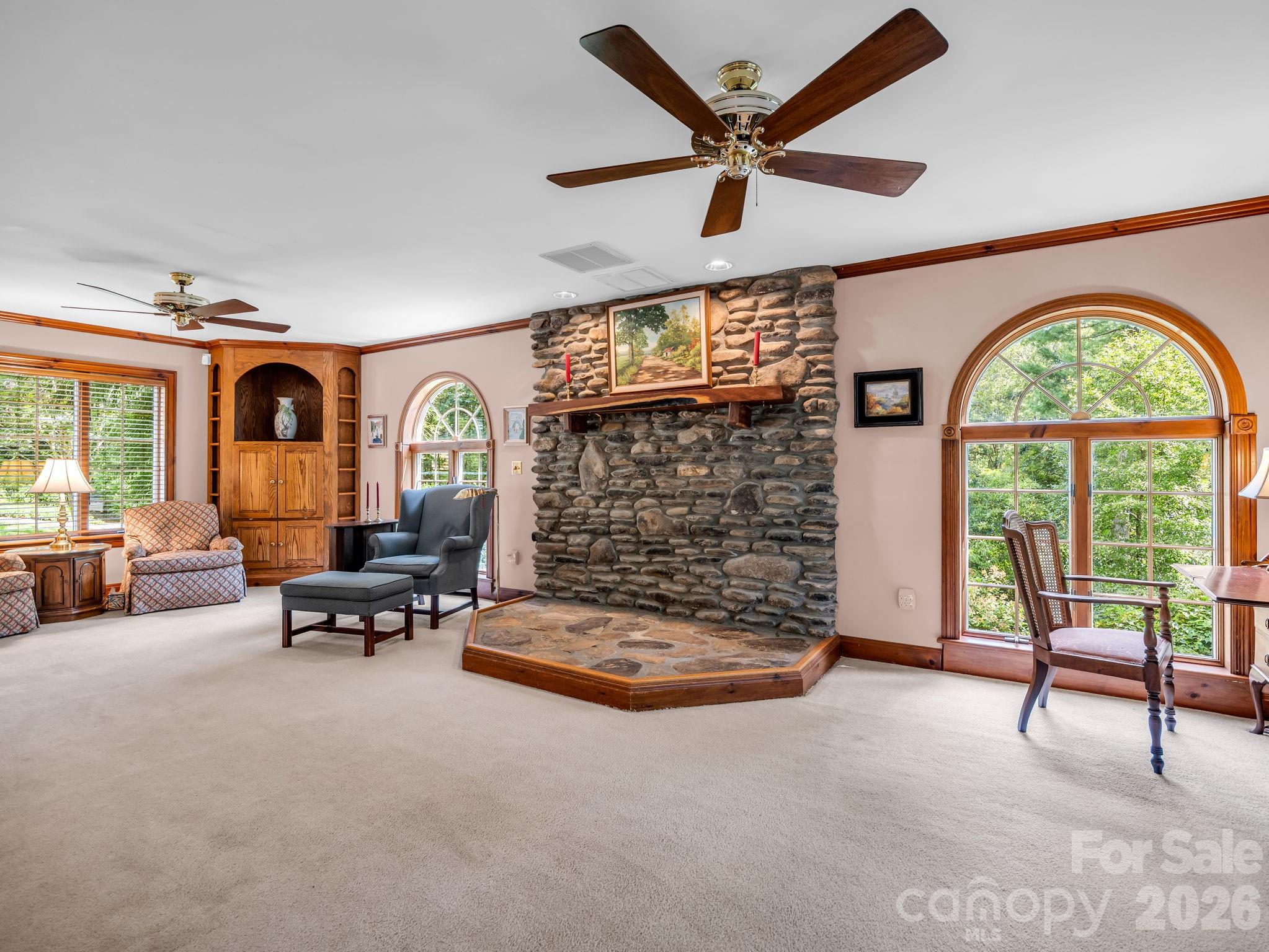 15 Ravenwood Drive Property Photo 8