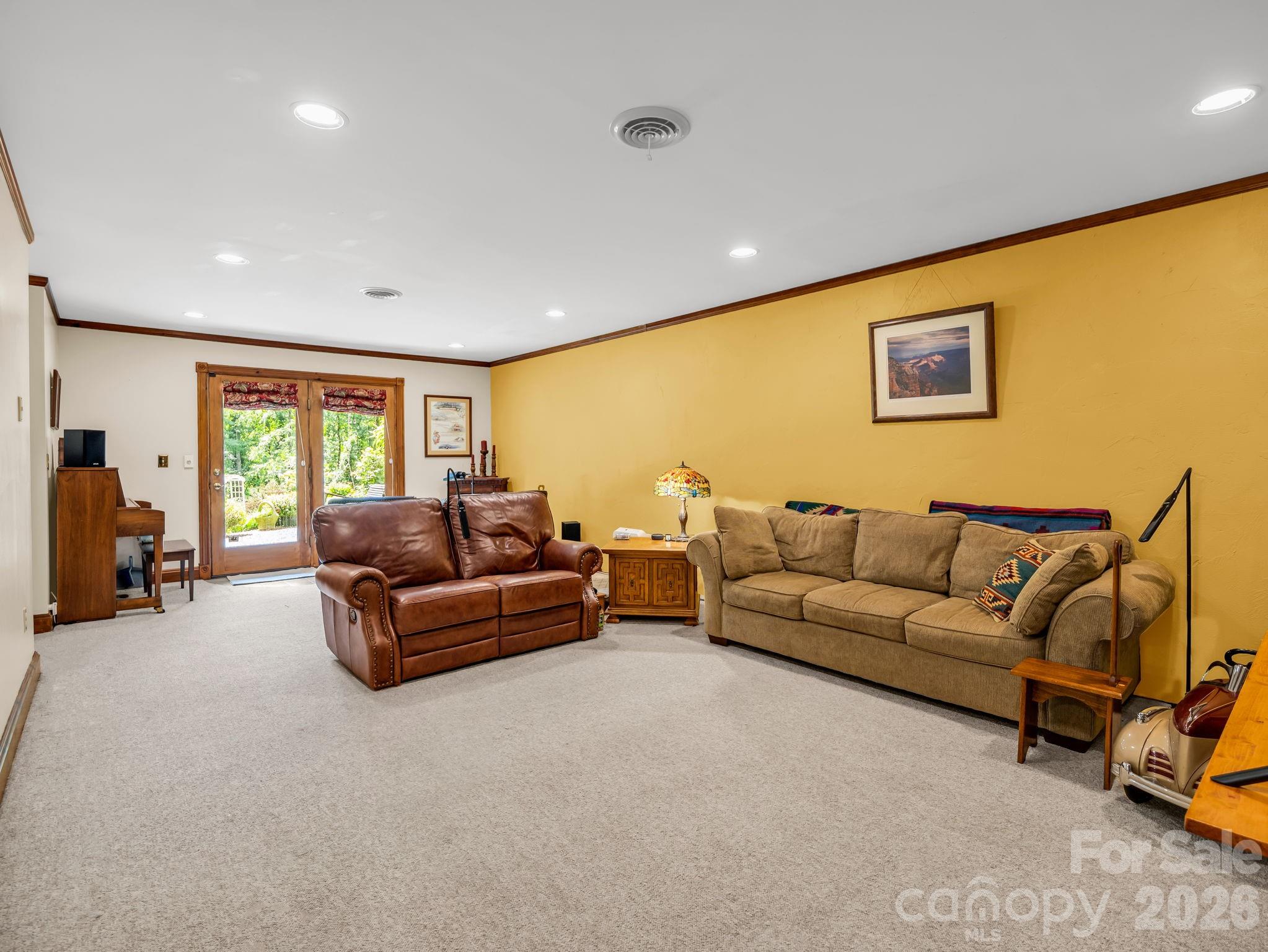 15 Ravenwood Drive Property Photo 25