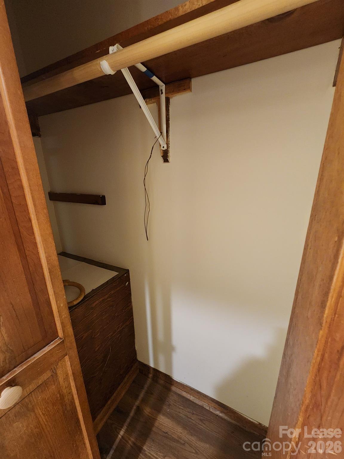 9000 Oakridge Drive Property Photo 25