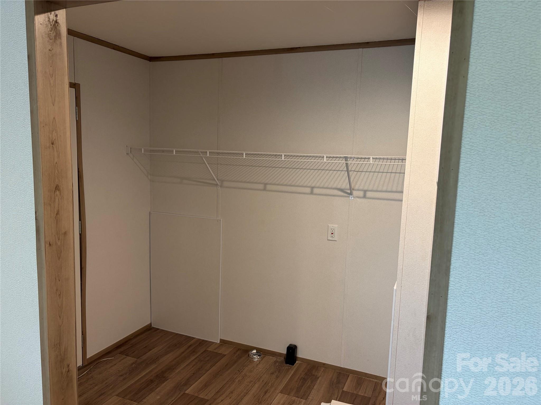 816 Hough Street Property Photo 4
