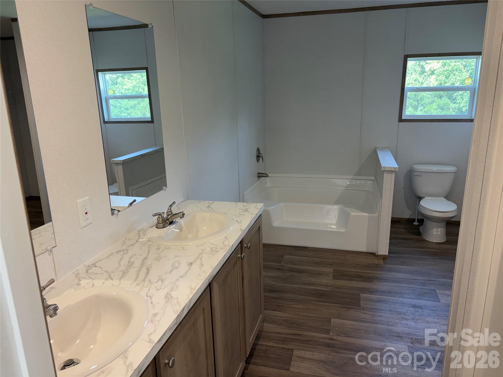 816 Hough Street Property Photo 10