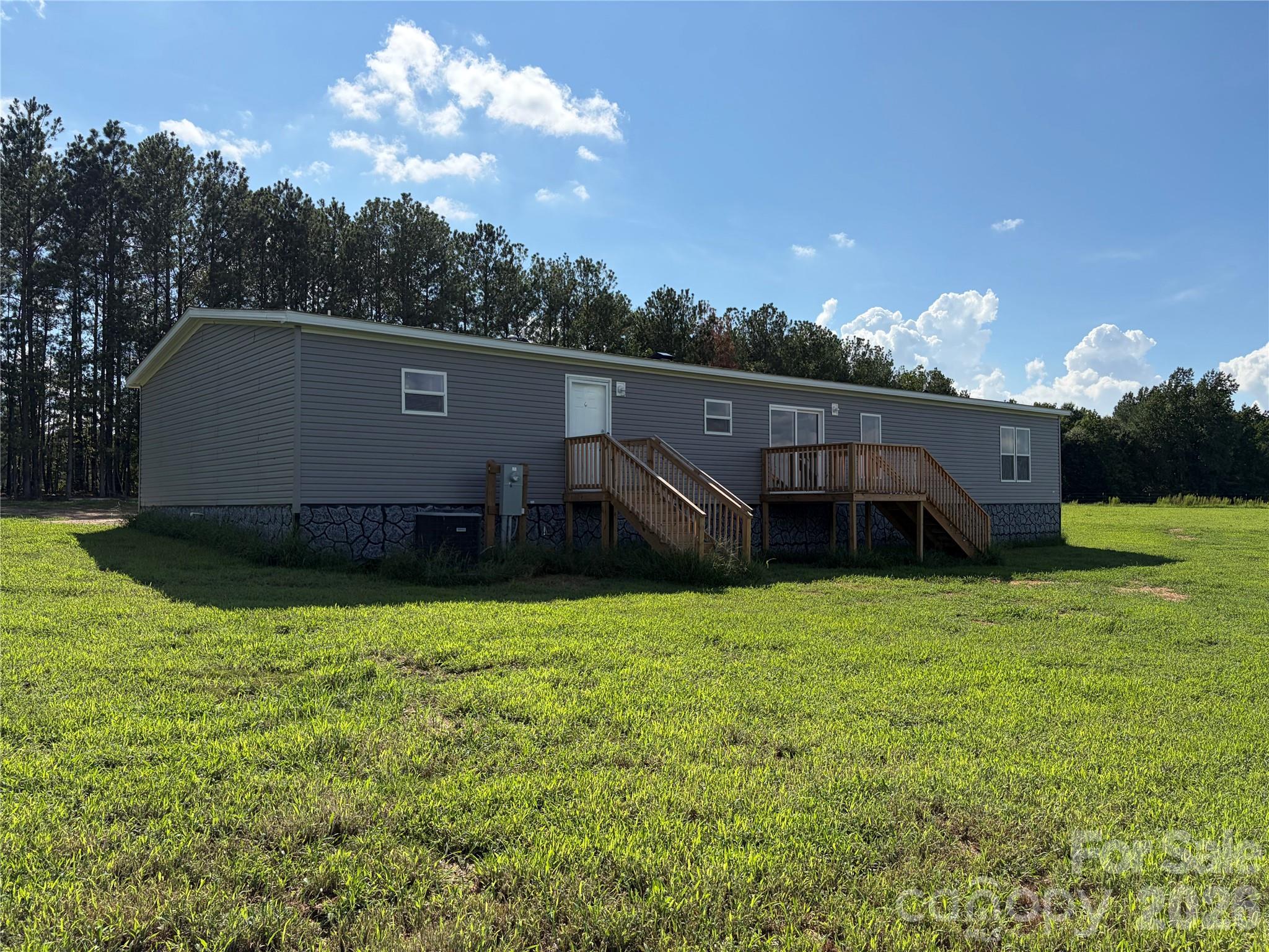 816 Hough Street Property Photo 34